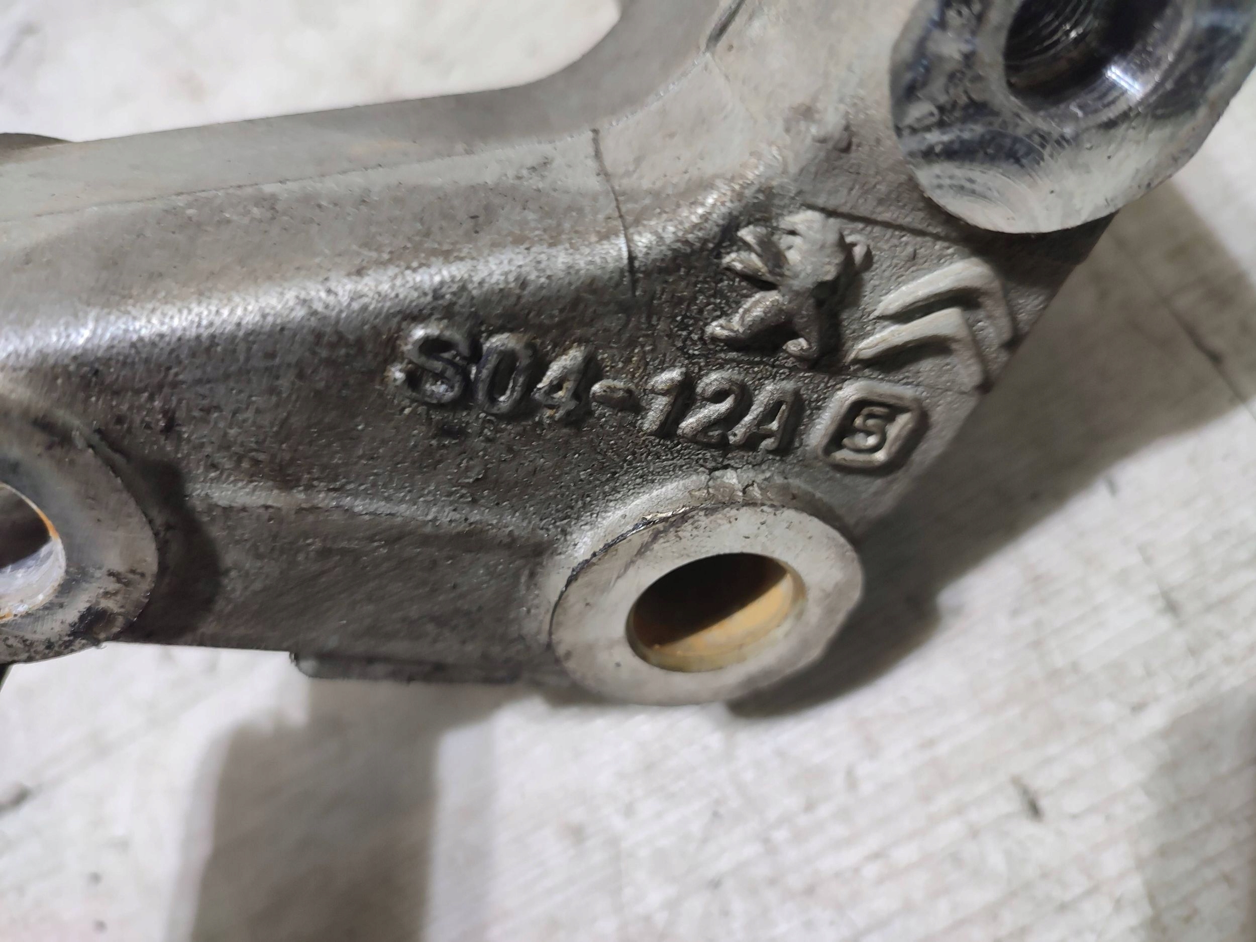 Peugeot 308 2019 front side right arm front