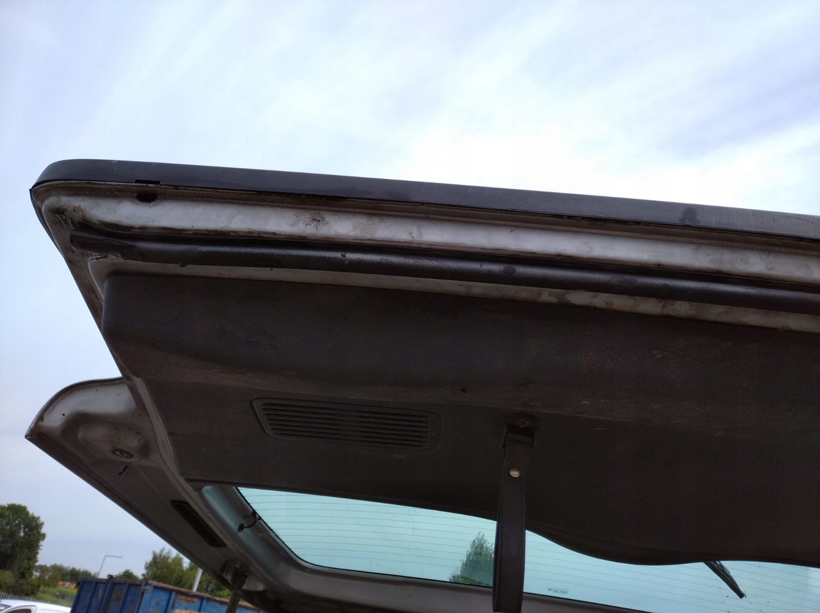 CITROEN BERLINGO I 1 LIFT II PEUGEOT PARTNER SZYBA KLAPA BAGAŻNIKA TYŁ EZRC Typ samochodu Samochody osobowe