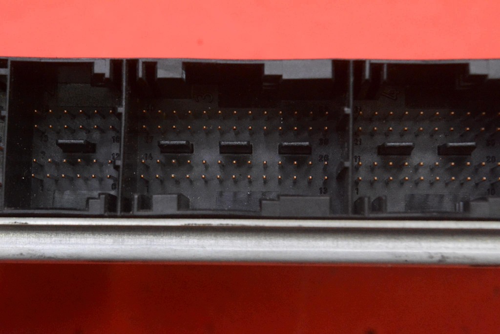 control unit computer of the engine 7511570 BMW E39 2.2i 170 KM LIFT 00-04