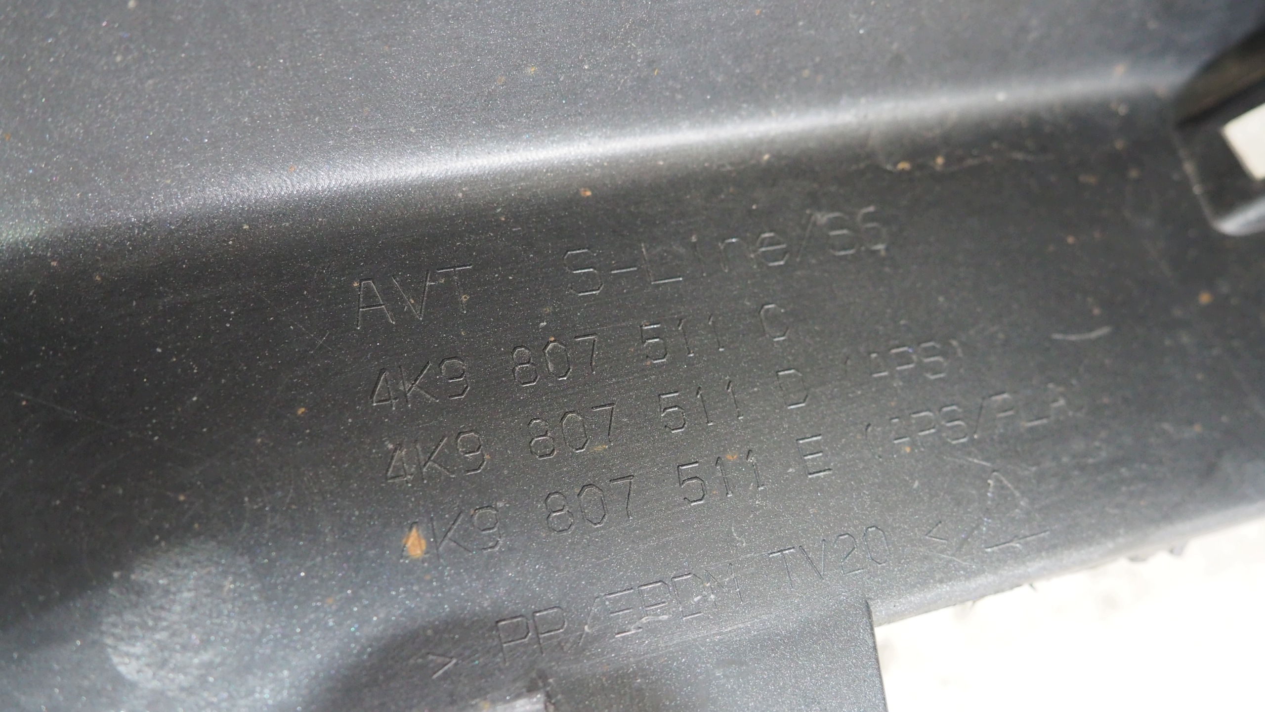 Audi A6 C8 Kombi S Line bumper rear part rear 4K9807511C