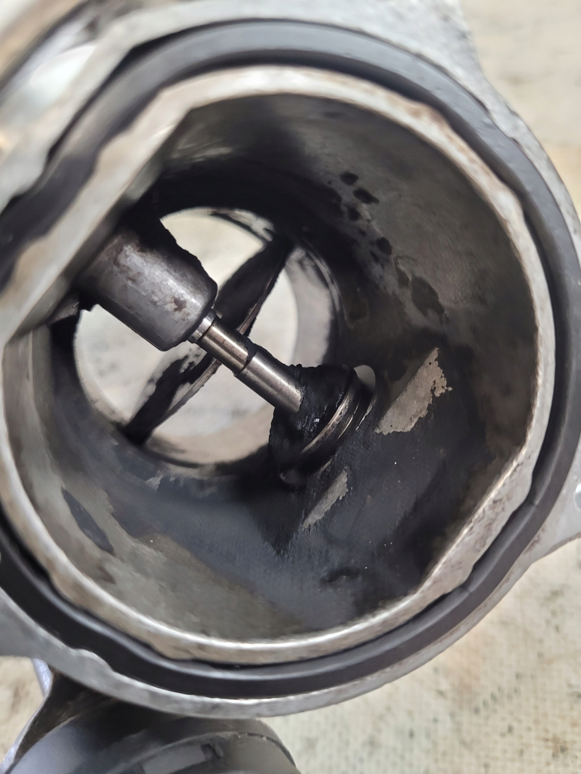 Valvola EGR OE 038129637A GALAXY e MK1 01r. 1.9TDI 115KM