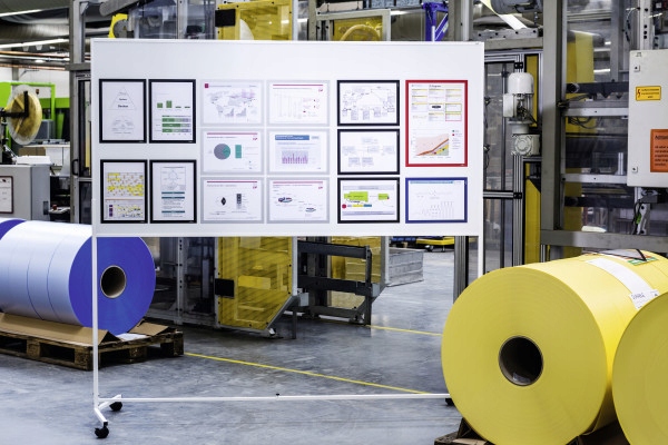 RAMKA MAGNETYCZNA DURAFRAME A4 SREBRNA Format papieru A4