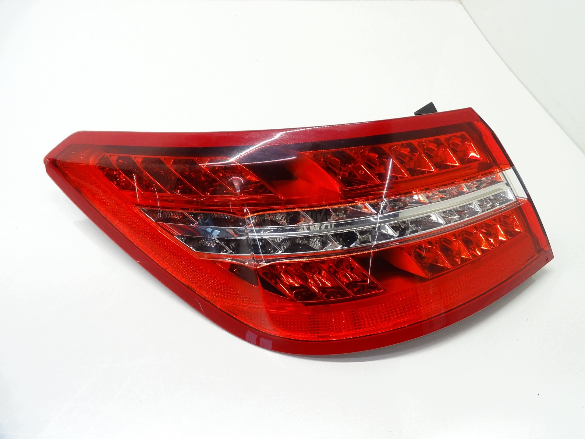 light left rear part rear left LED MERCEDES E COUPE CABRIO W207 A2078200164