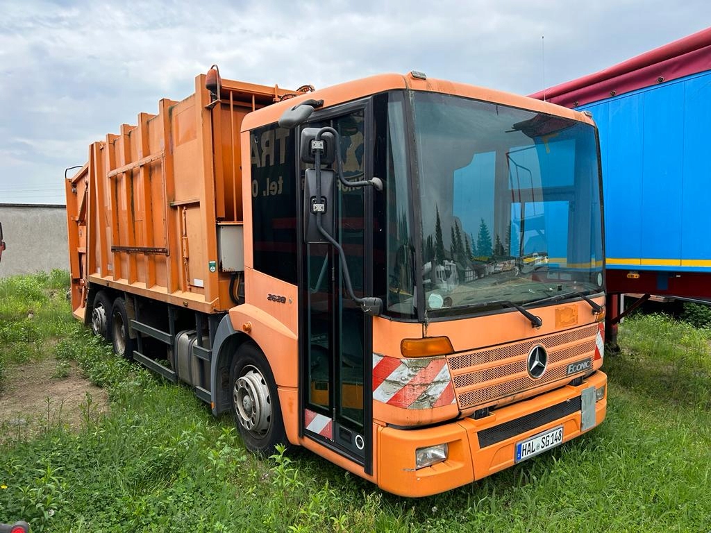 MERCEDES ECONIC KABINA KPL ORYGINAŁ