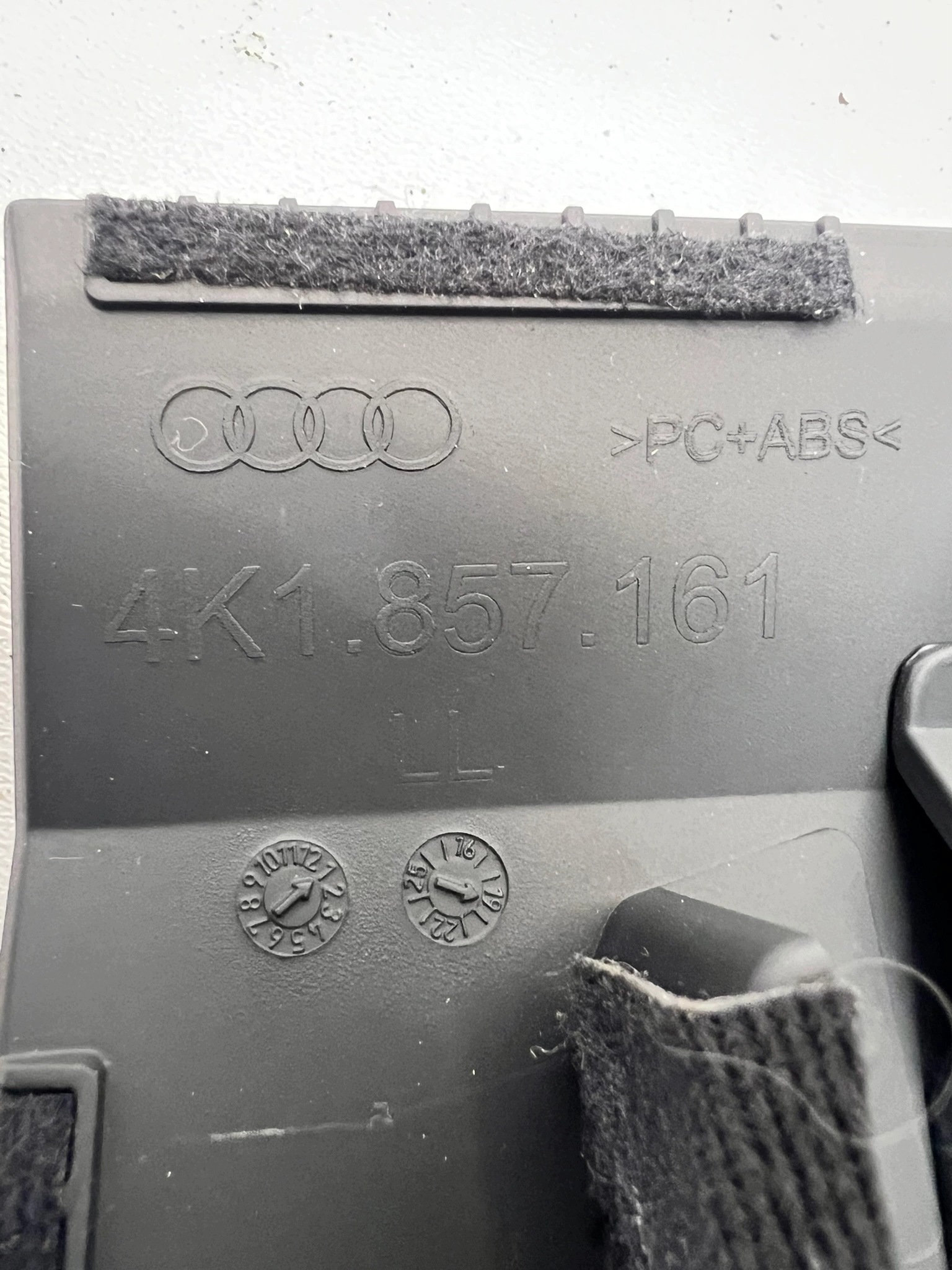 fedél HEAD UP DESKI AUDI A6 C8 4K1857161