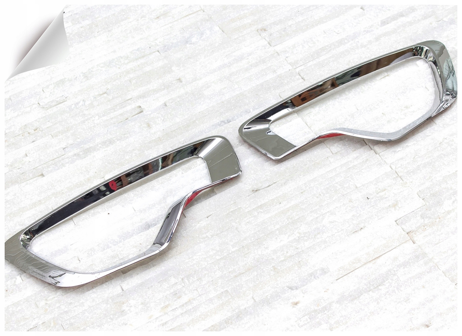 KIA SPORTAGE NAKŁADKI HALOGENÓW PRZÓD 08-10 Numer katalogowy producenta 2000000022451