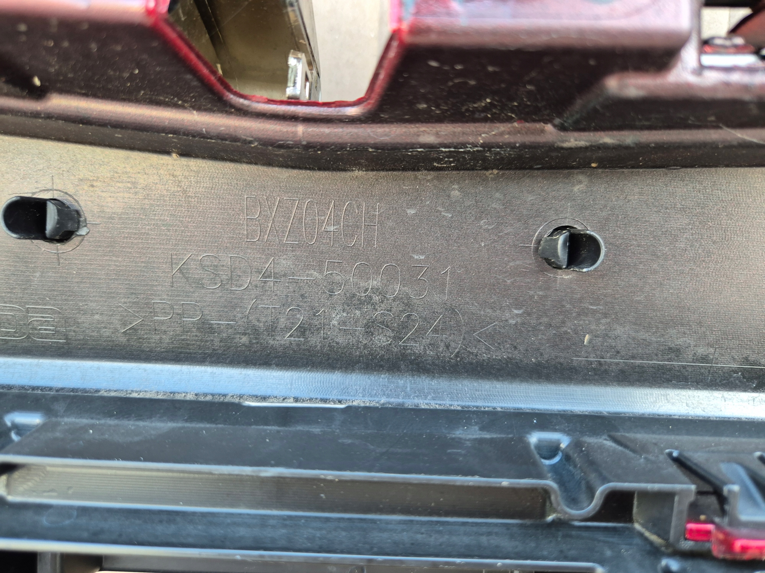 mazda II 2 РЕСТАЙЛИНГ бампер передний KSD4-50031 KSD450031 KSD4 50031