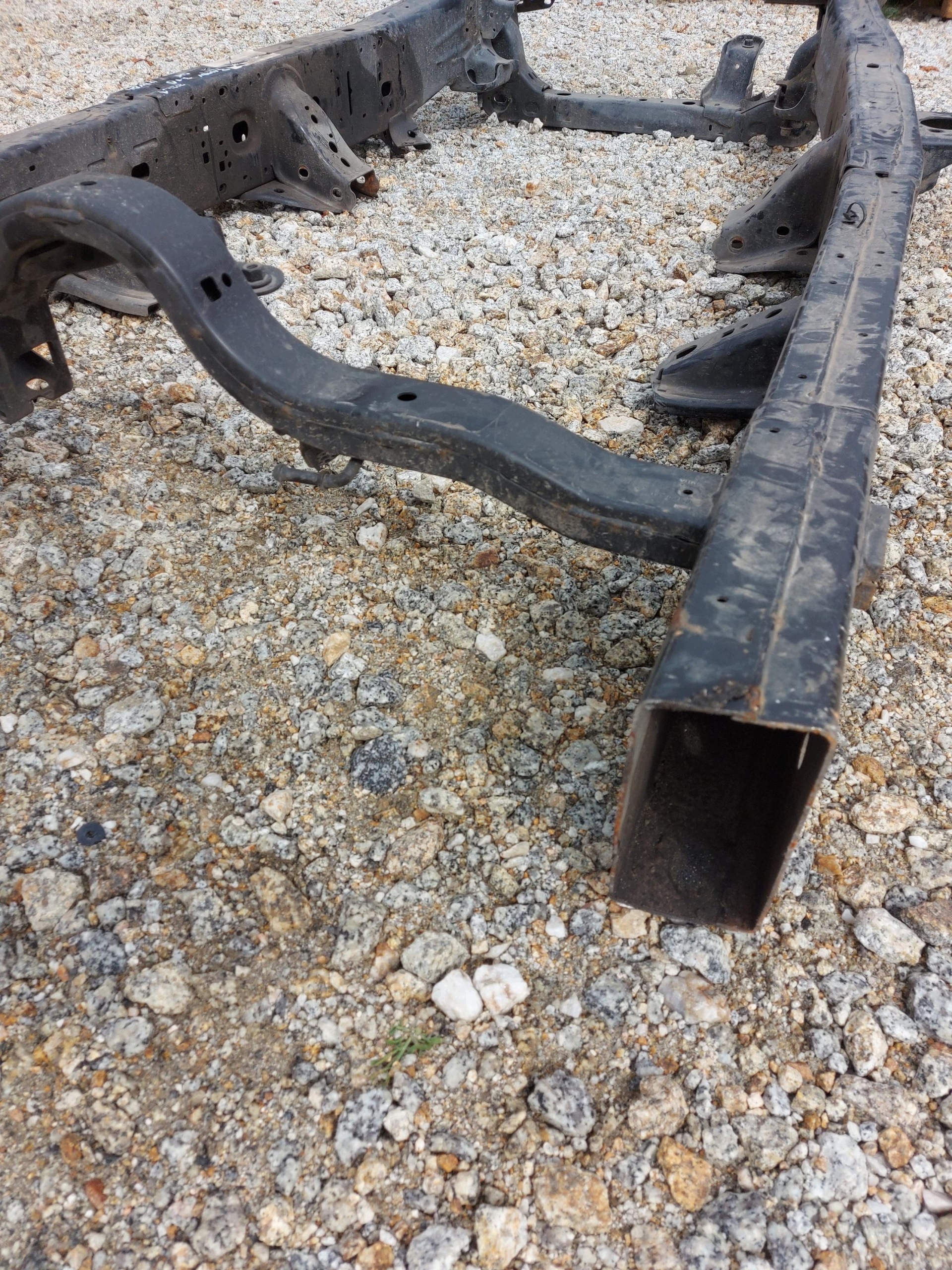 Ford Ranger VI 6 2024r. RAMA front front without PODLUZNIC