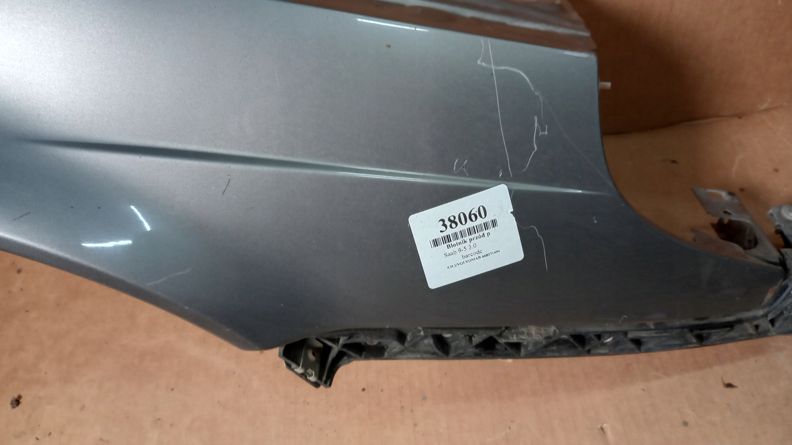 крыло переднее правое SAAB 95 9-5 04R