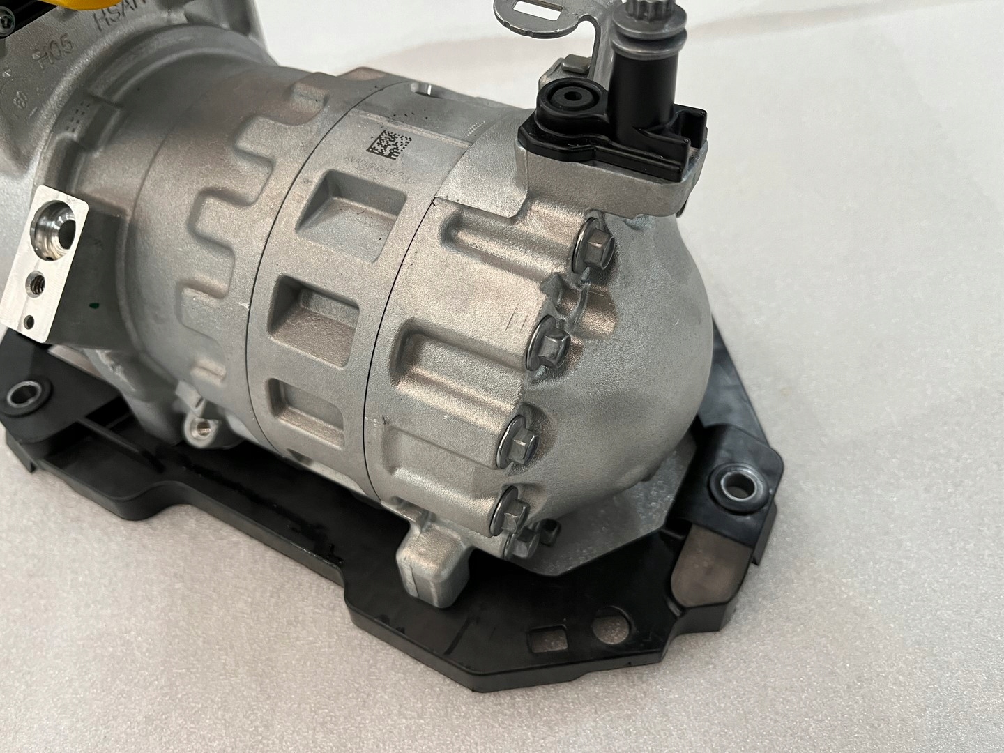 vw ID BUZZ ENYAQ Компрессор кондиционера 1EA820808J 1EA816551M oe
