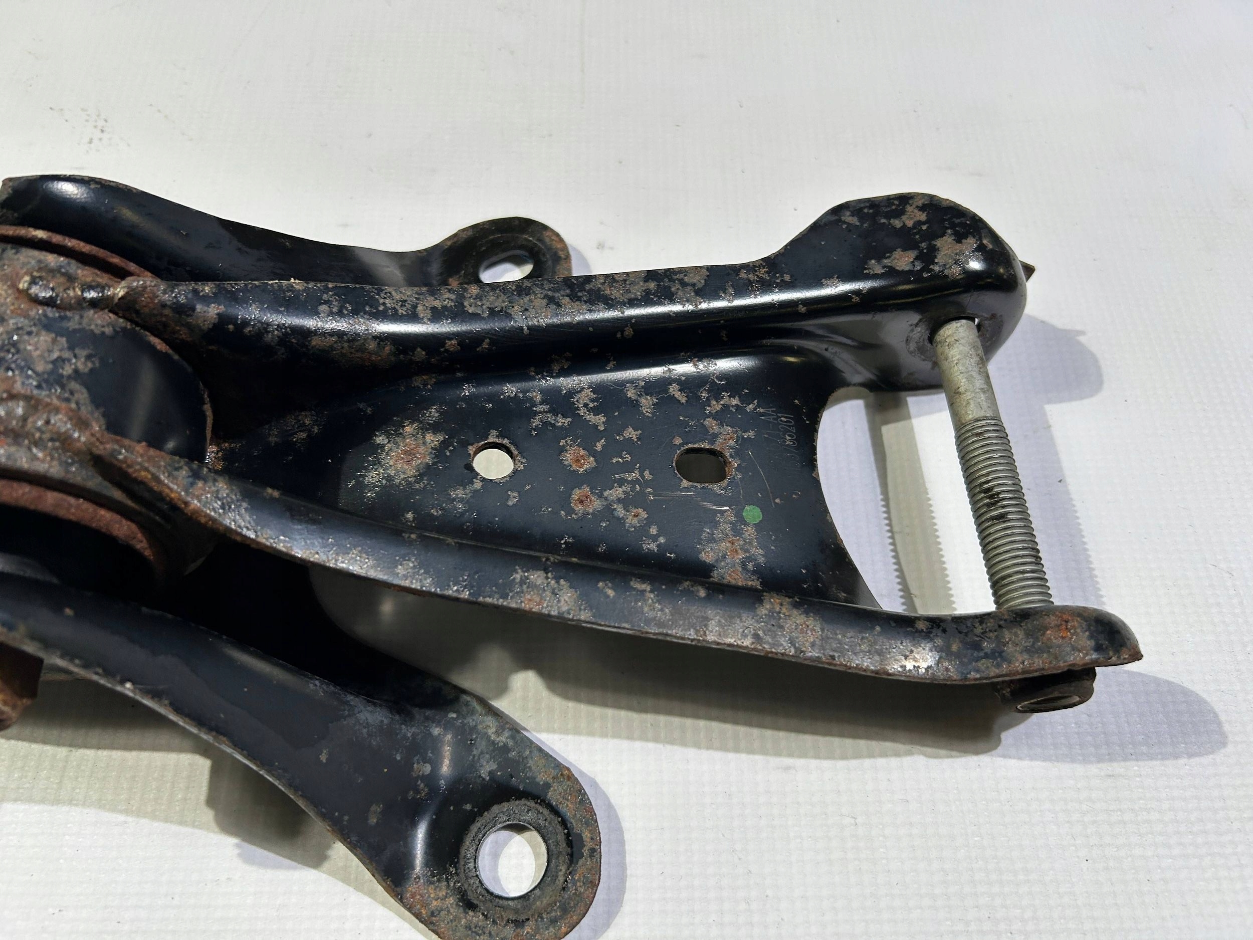 Support Support Airbag Support plaque mostu Ford Mustang V6 V8 2011-2014