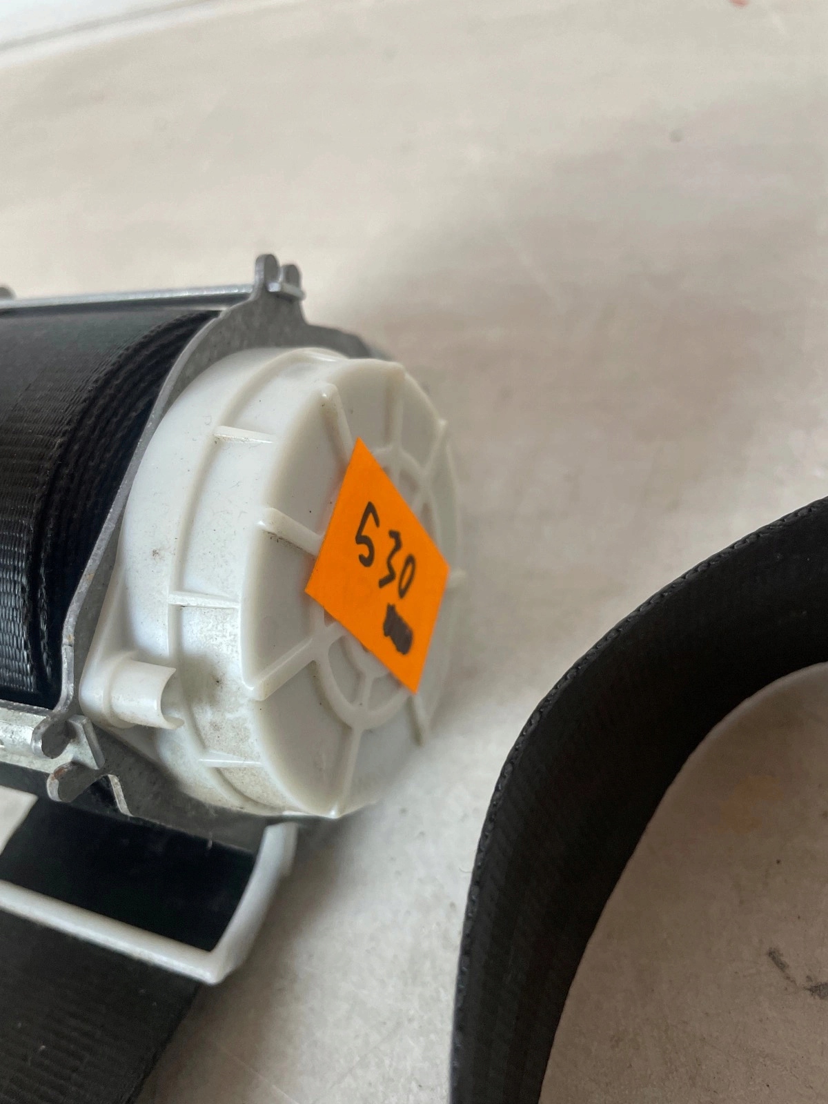 Gurten Sicherheits heck hinten mitte Renault Trafic III Vivaro B