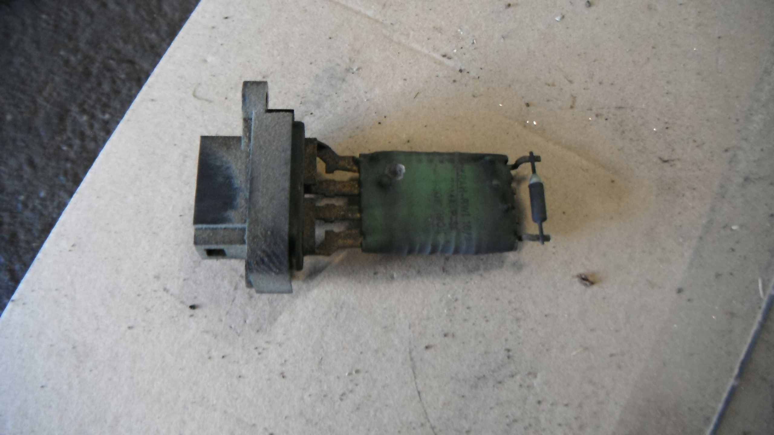 FORD TRANSIT MK4 .5D 94-00 REZYSTOR DMUCHAWY