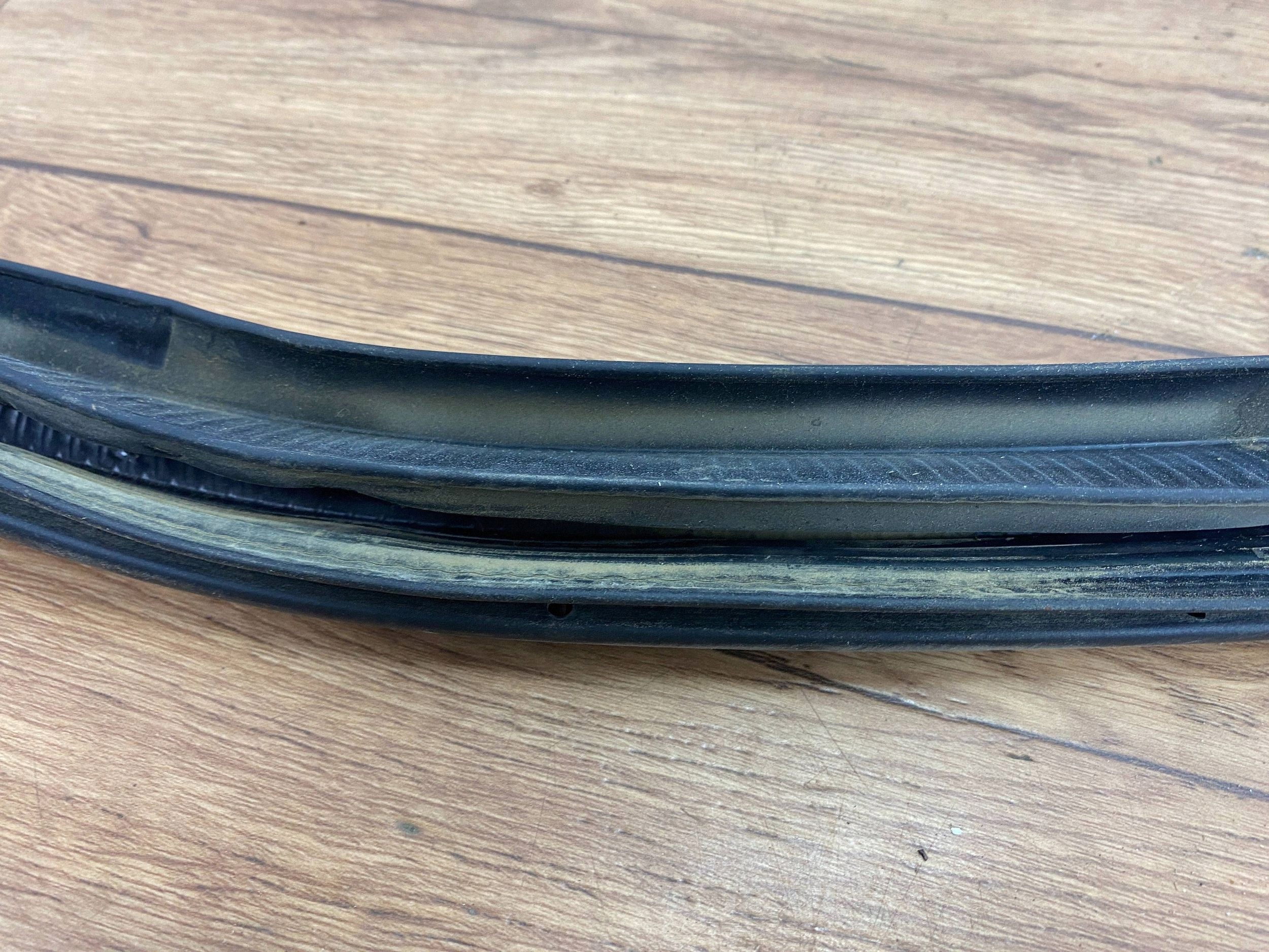 Dichtsatz Tür przednich links Ford F150 2015+