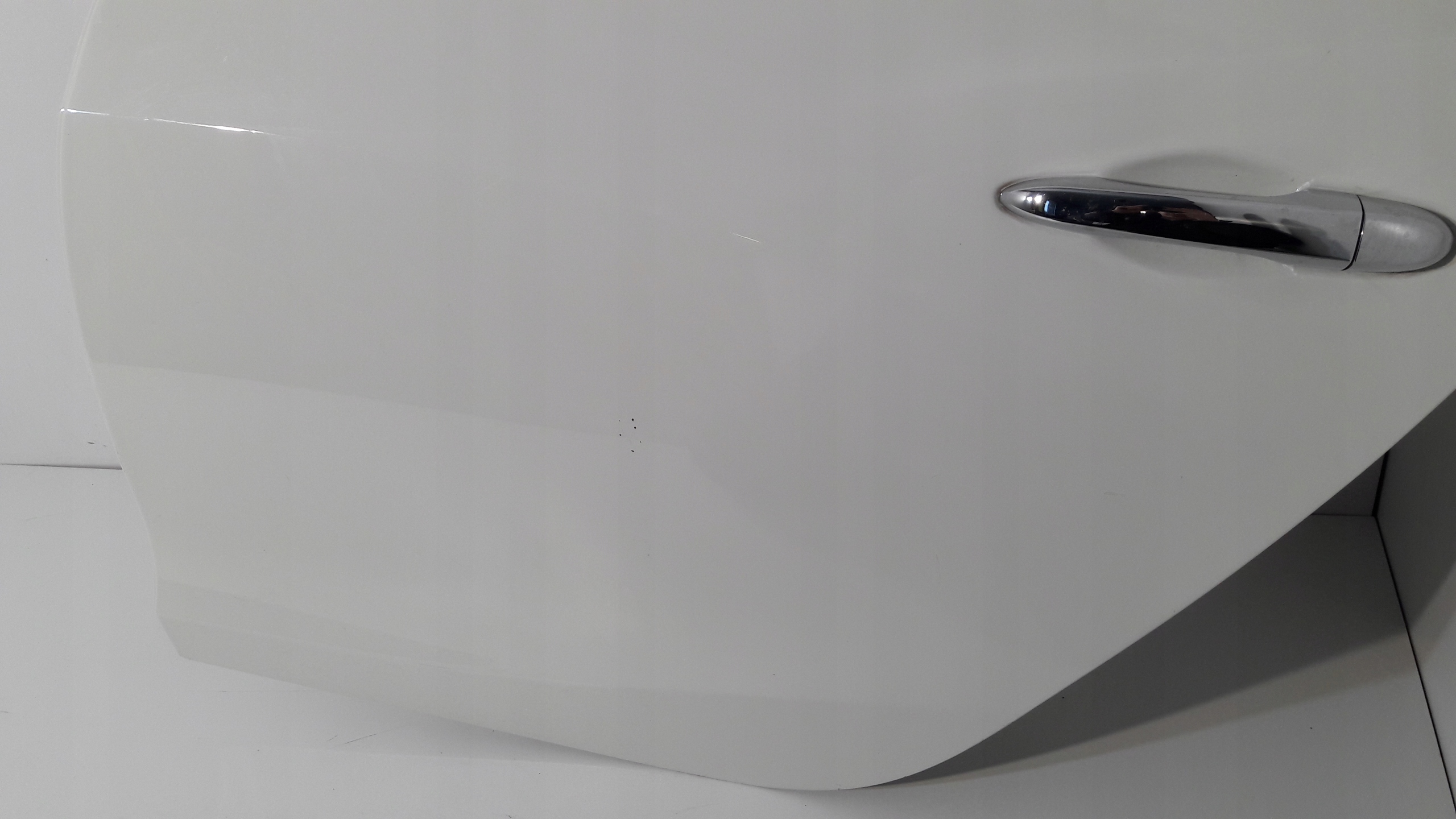 MASERATI GHIBLI door left rear. BIALE (T285)