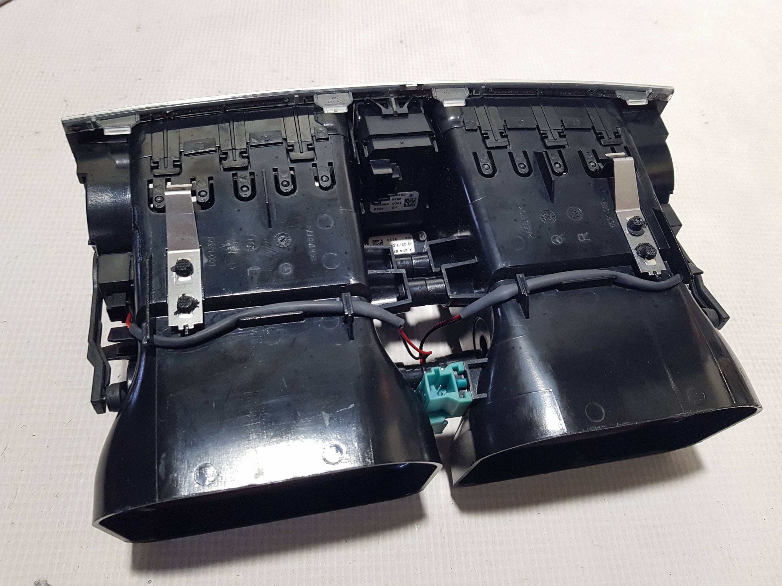 grid air conditioning devices central MERCEDES W204 A2048305854