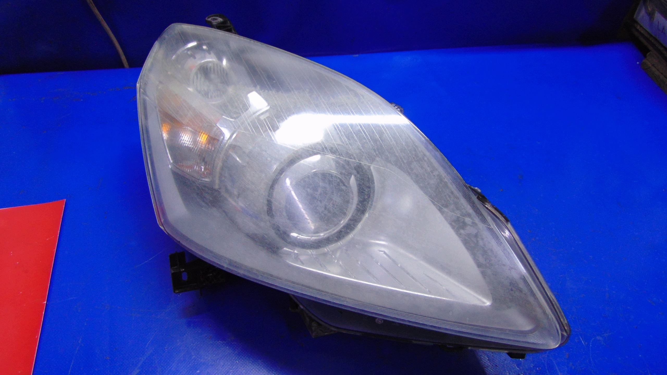 light right front XENON OPEL ZAFIRA B 05-14 year