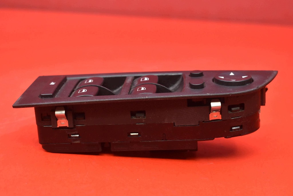 control panel of the window EU 6948632 BMW E90 E91 04-10