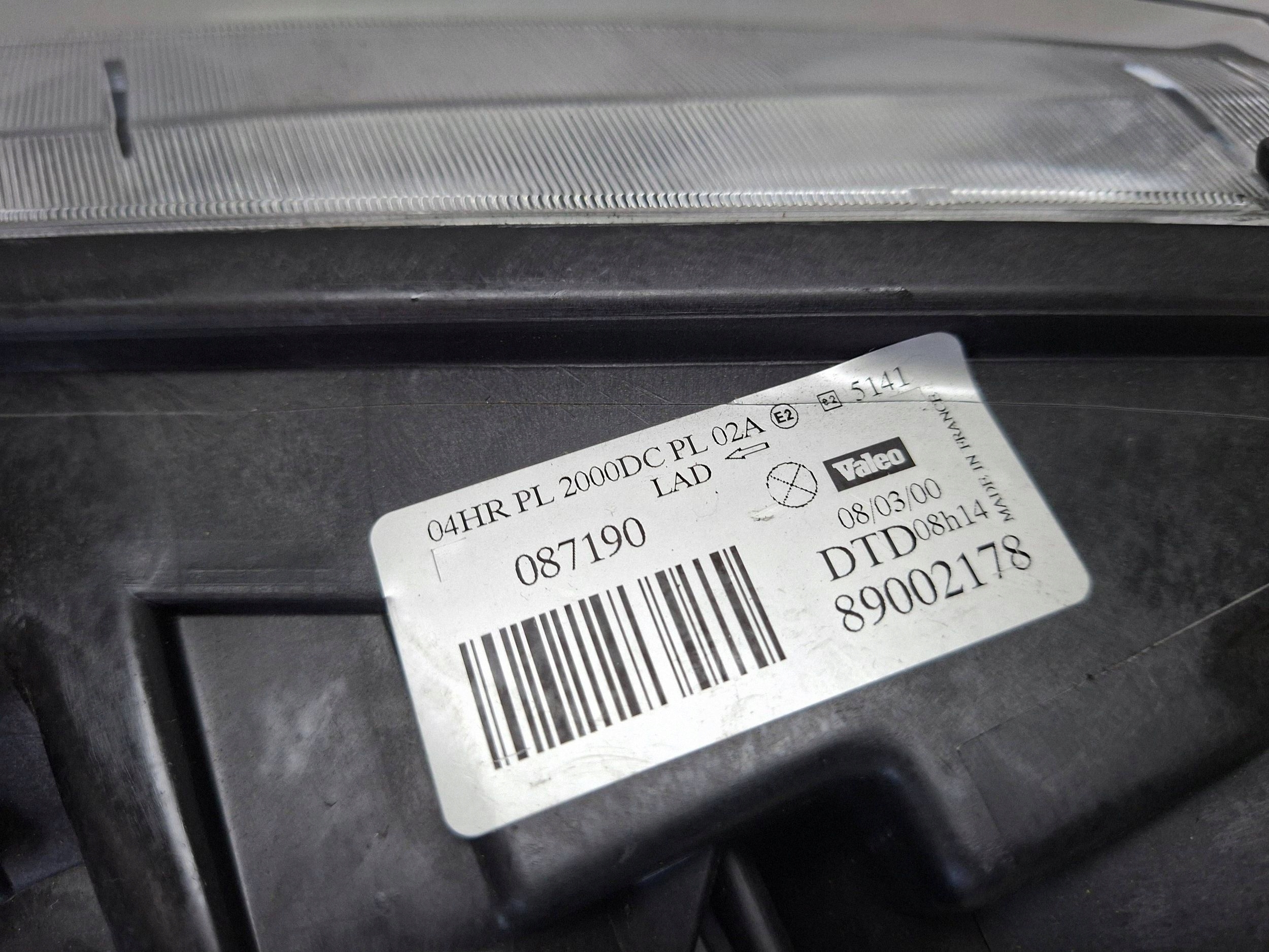 light front right XENON 89002178 RENAULT SAFRANE and