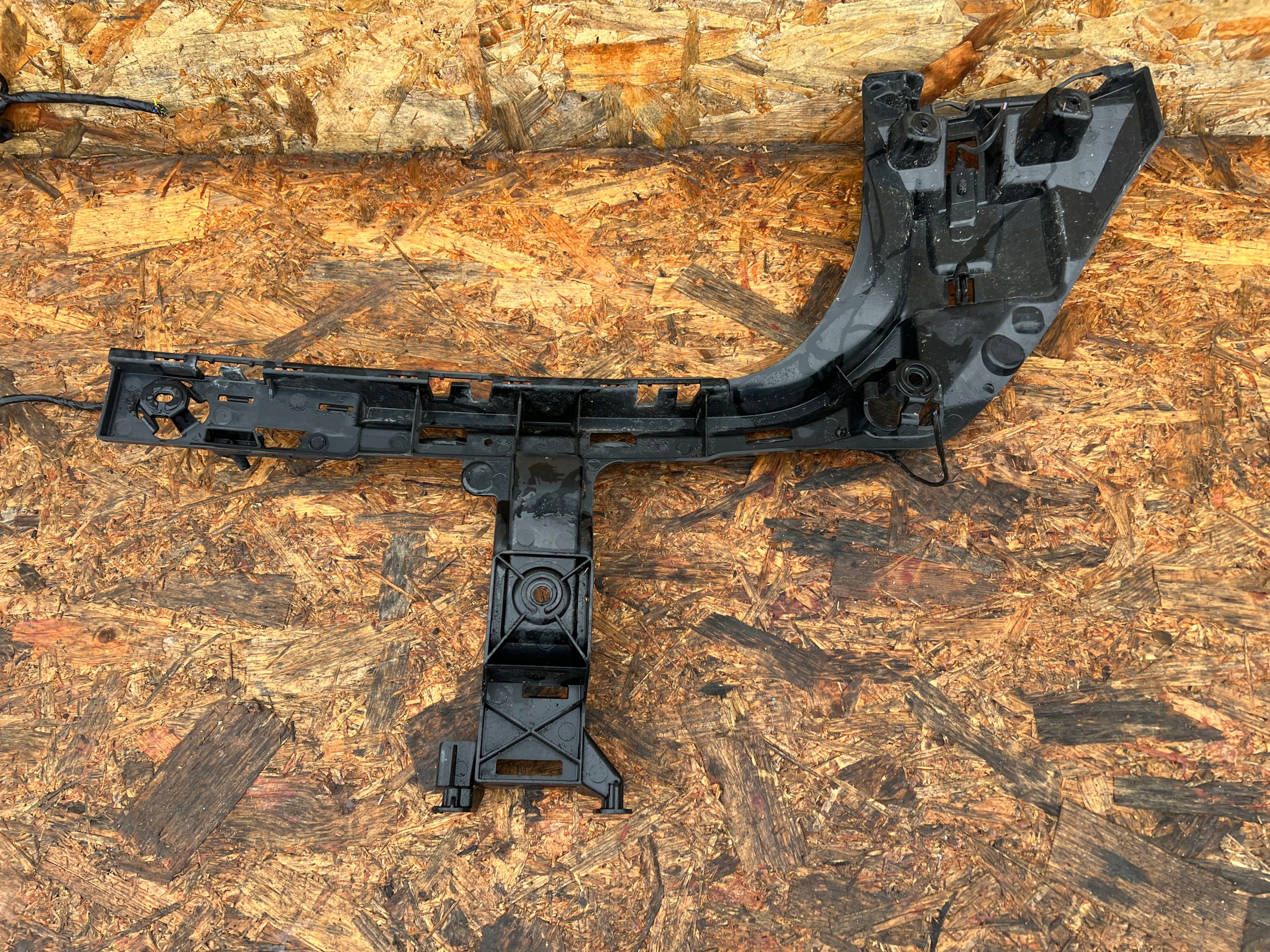 bumper bracket left rear part BMW X1 F48