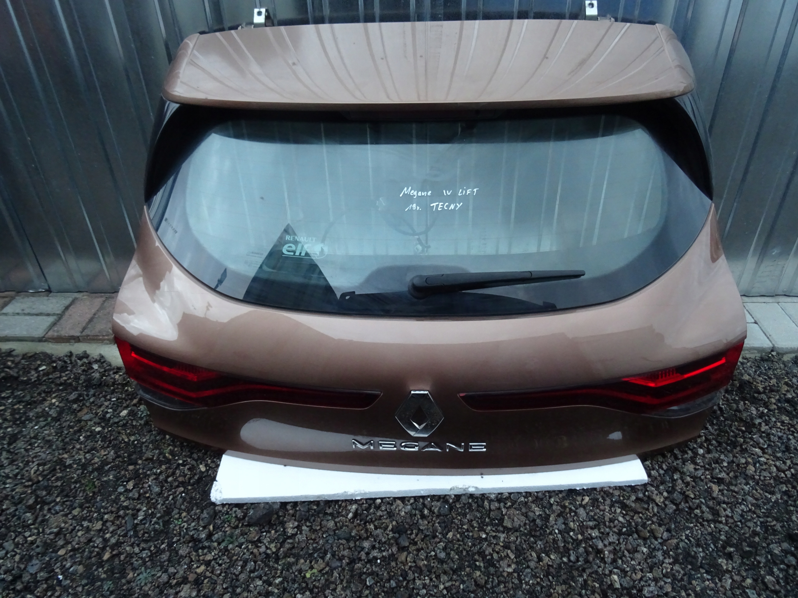 Kompletna Tylna Klapa Lampa Megane IV HB LIFT 19r