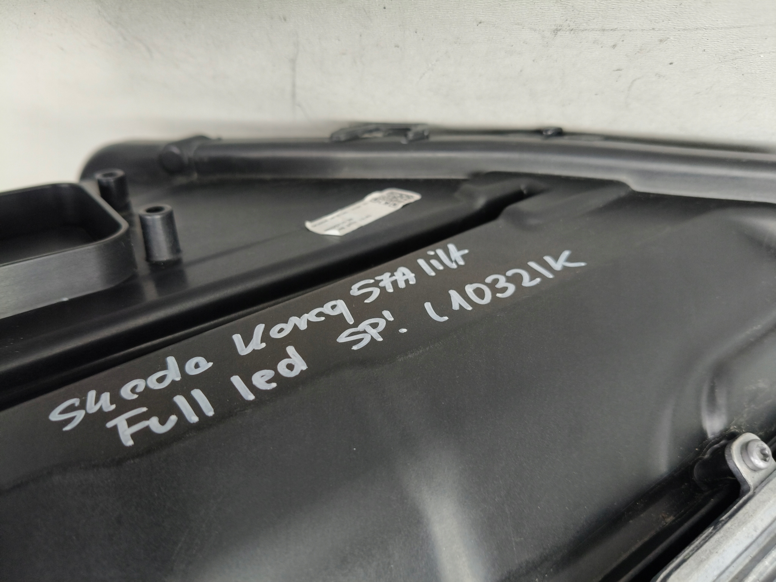 light right REFLEKTOR SKODA KAROQ 57A 21- LIFT FULL LED