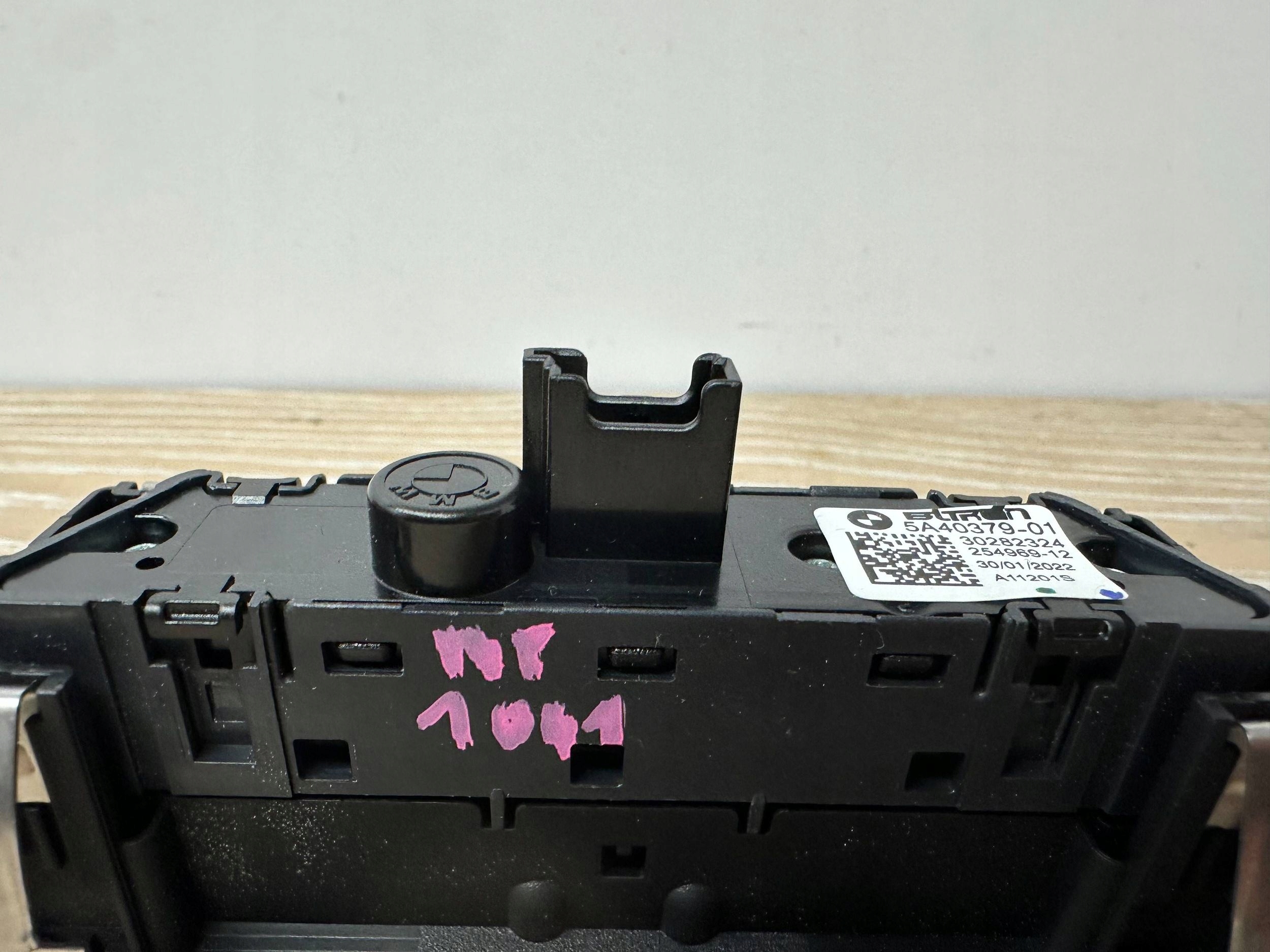 window control switch front BMW X1 U11 25496912