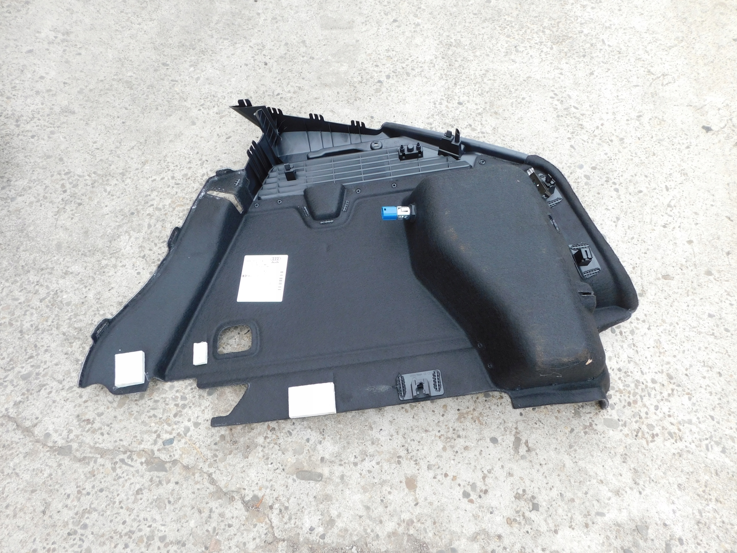 Audi A3 8Y side upholstery boot left 8Y4863879C