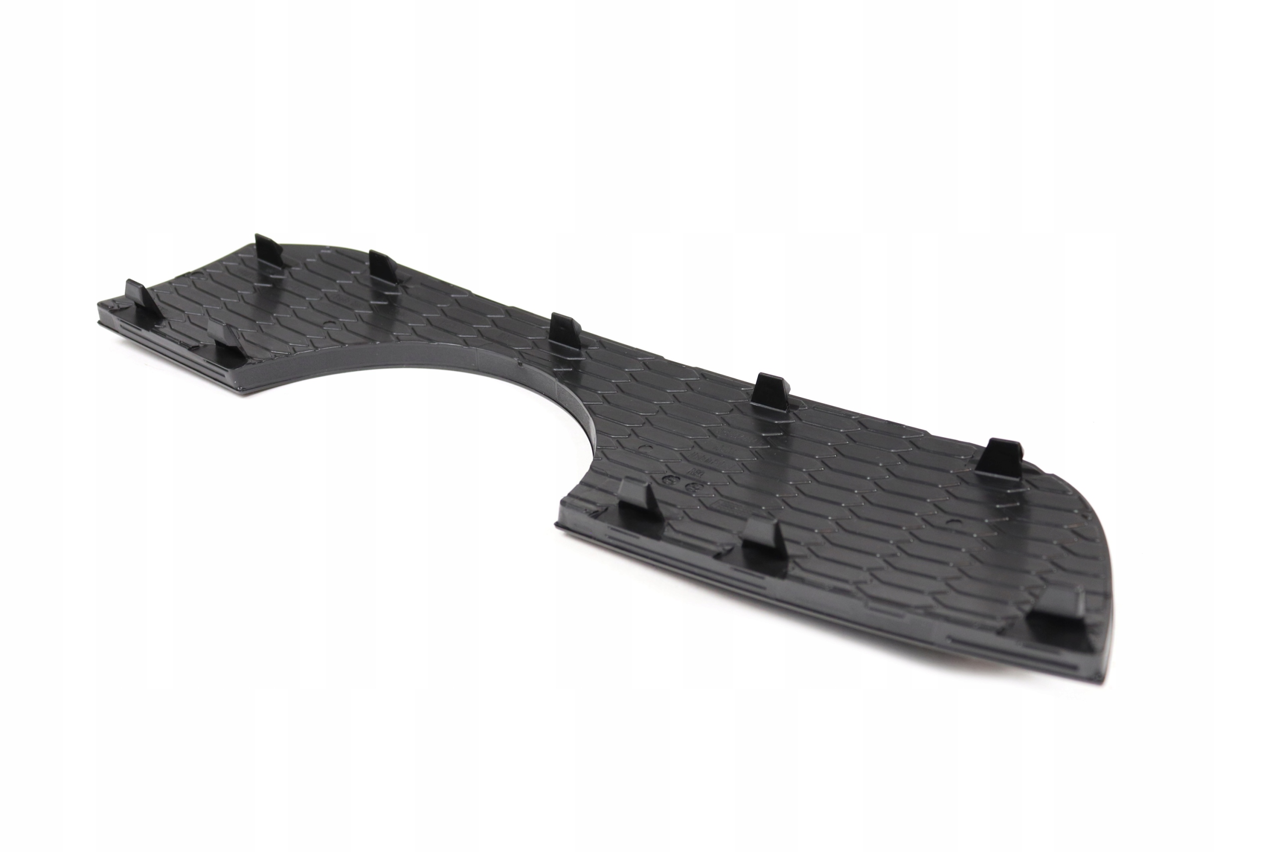 KRATKA ATRAPA DOKLADKI ZDERZAKA TYL AUDI A3 LEWA Installation side Rear