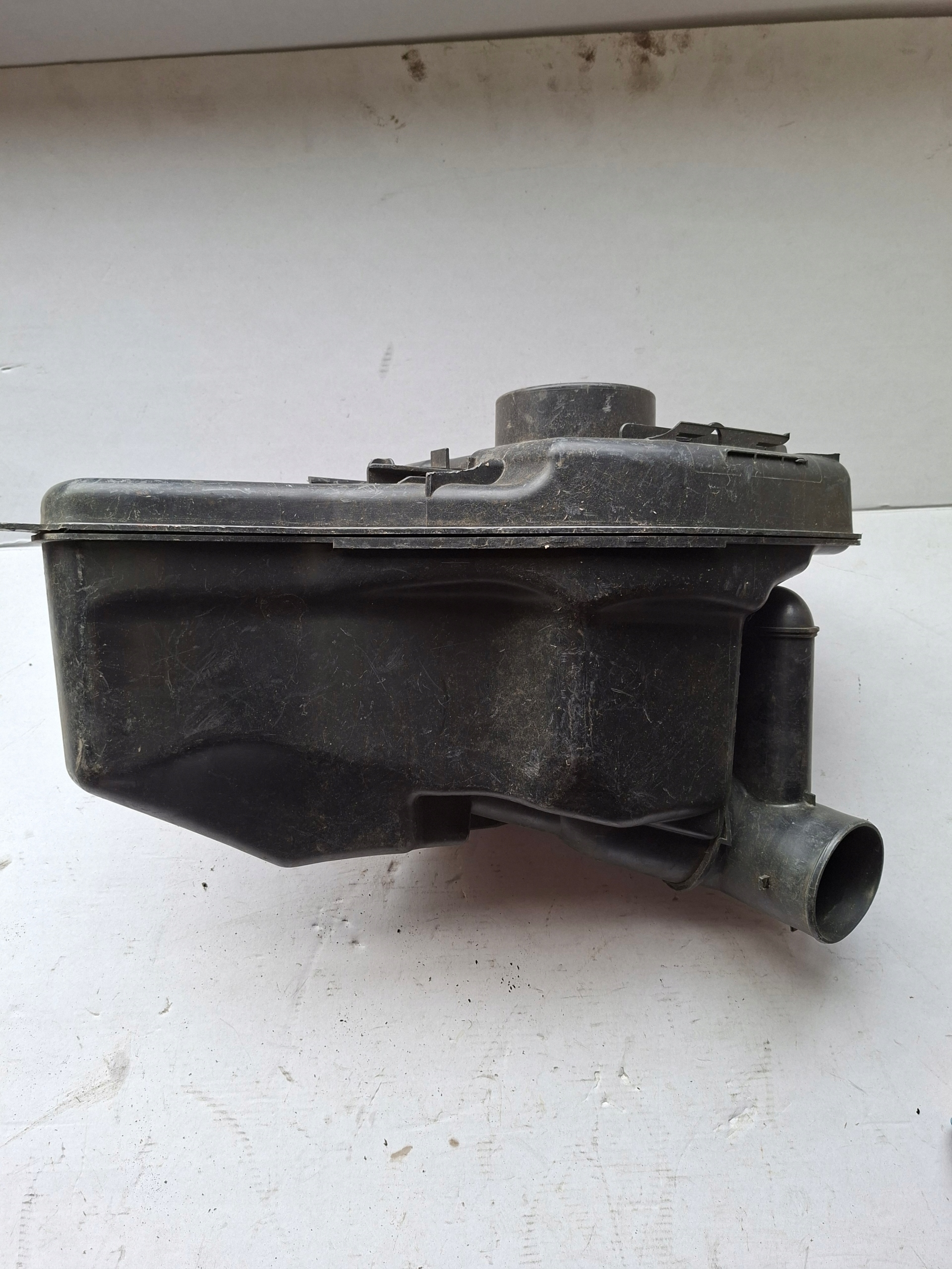 Gehäuse filter luft CITROEN PEUGEOT 308 9656237880