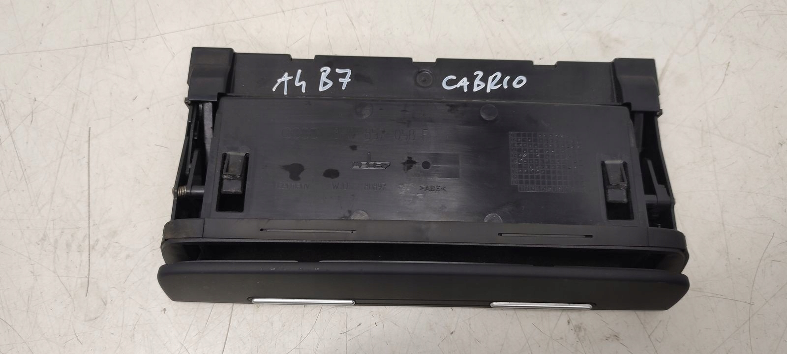Boîte a gant passager Console du tableau de bord Audi A4 B7 Cabrio 2,0 TDI