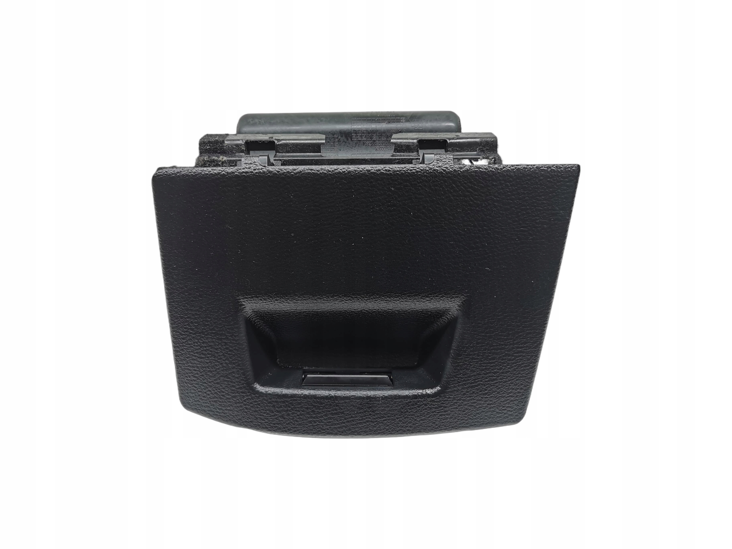 passenger compartment below steering wheel, BMW X5 F15