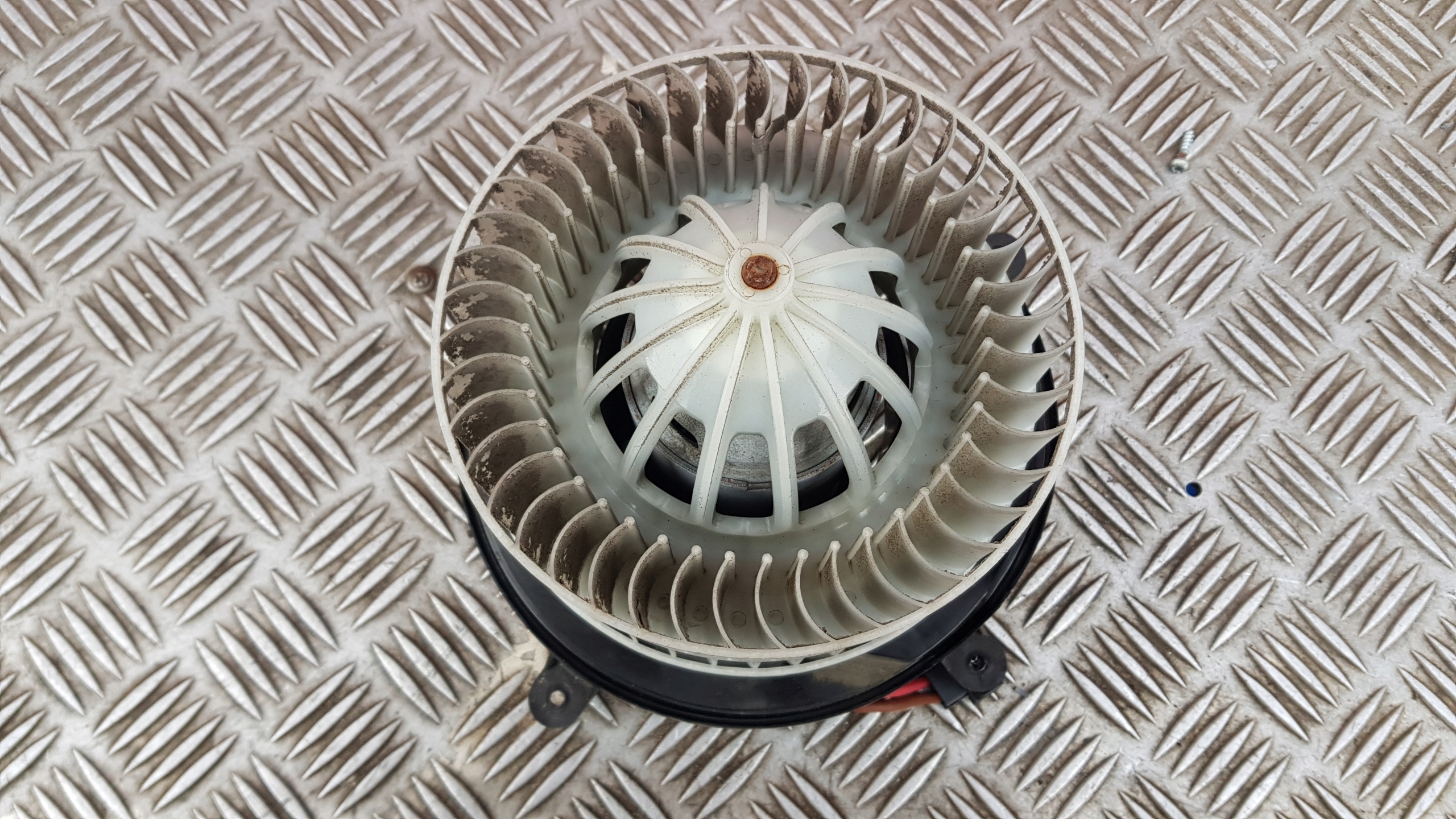 MERCEDES E-KLASA W211 fan heating