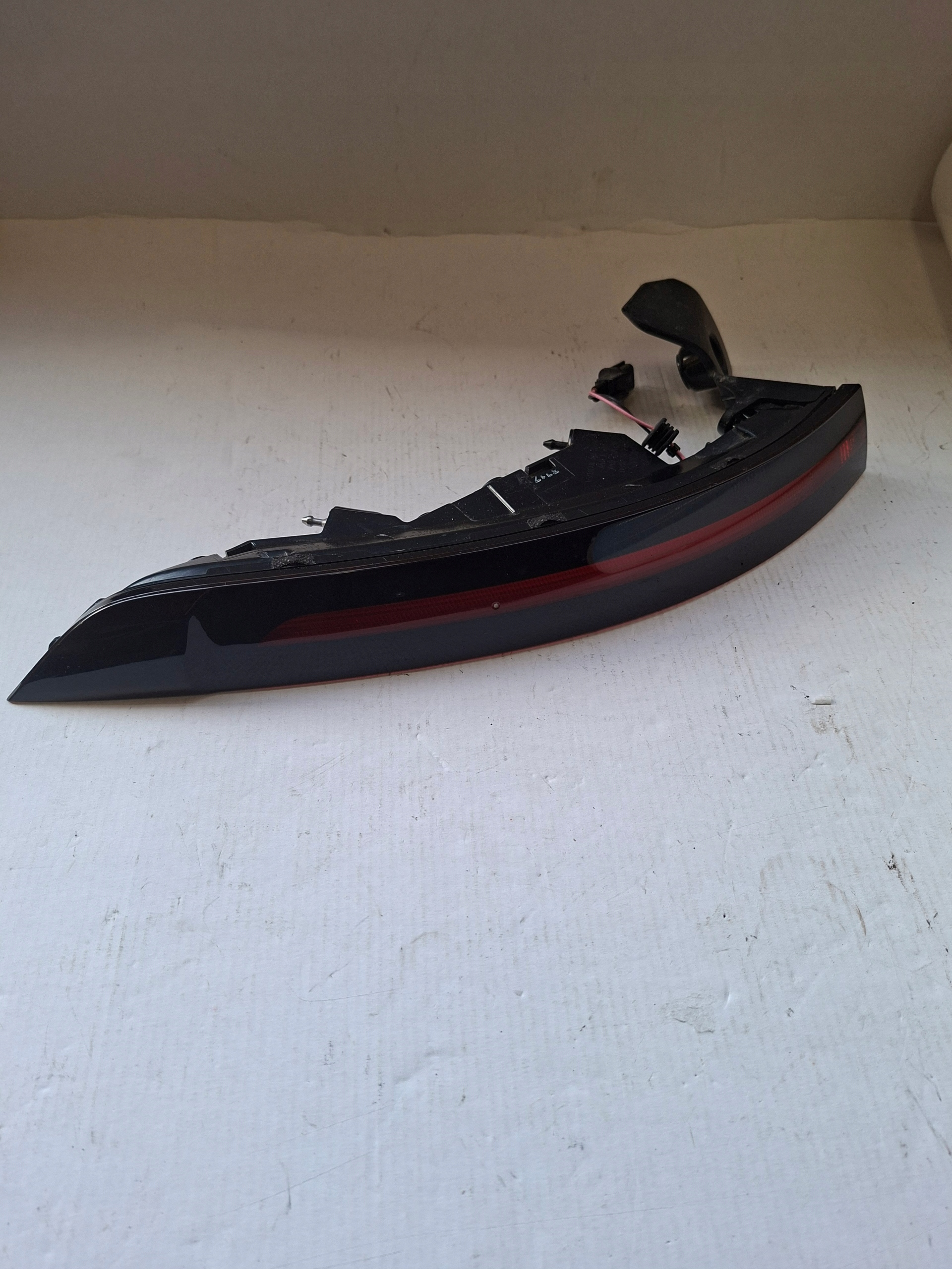 light rear left LED HYUNDAI KONA II 92401BE000
