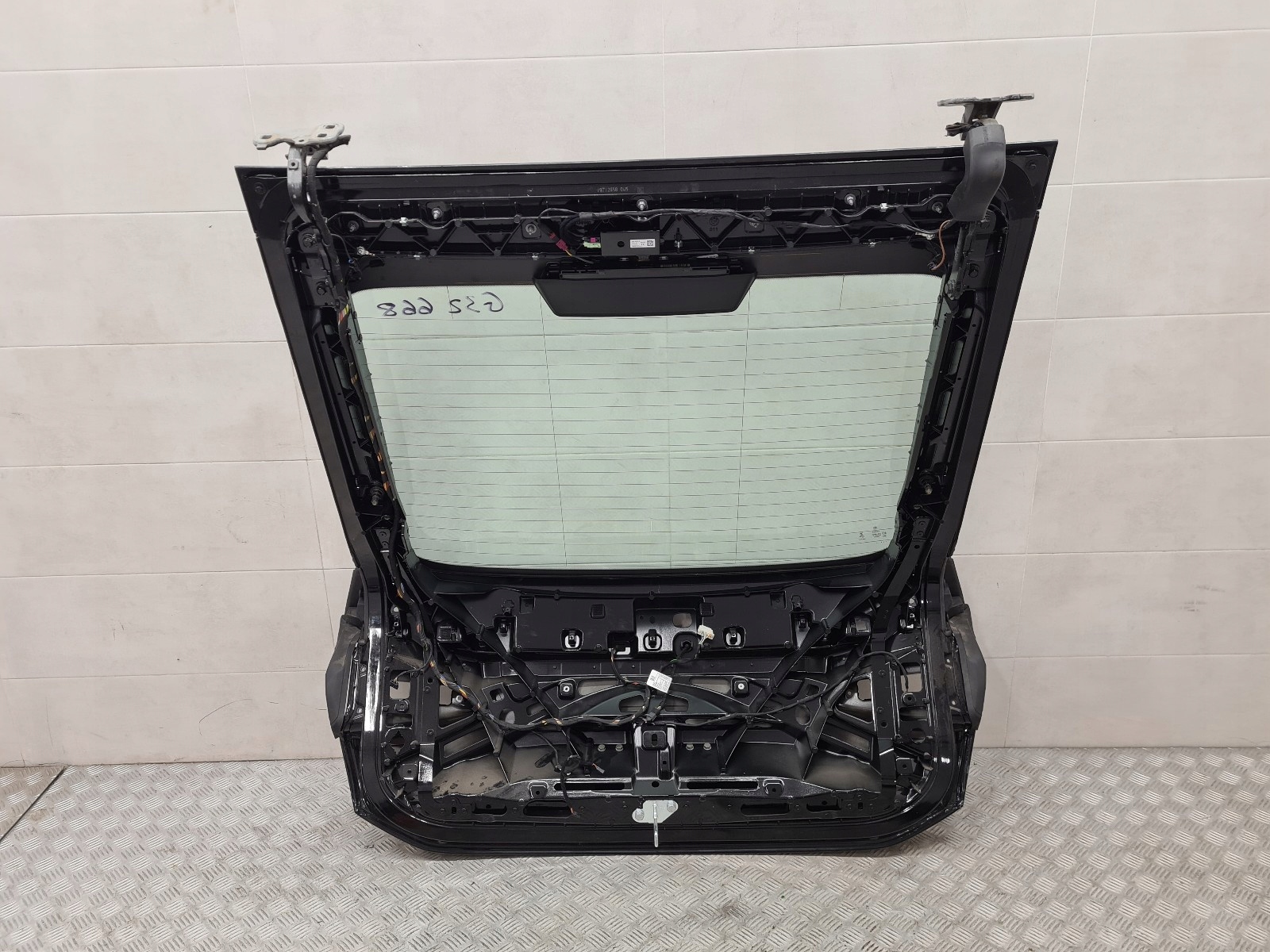 BMW 6 G32 TRUNK DOOR BOOT 668