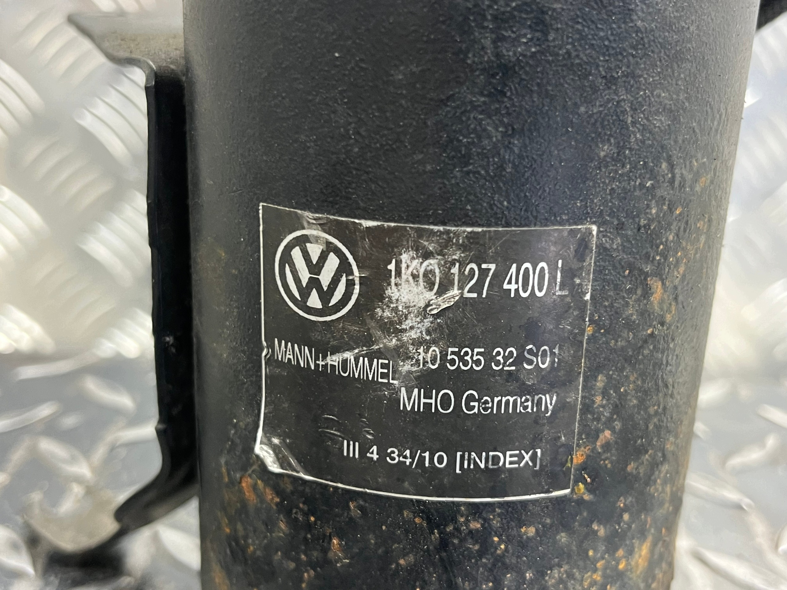 gehäuse filter des kraftstoffsbehälters VOLKSWAGEN GOLF 6 1K0127400L