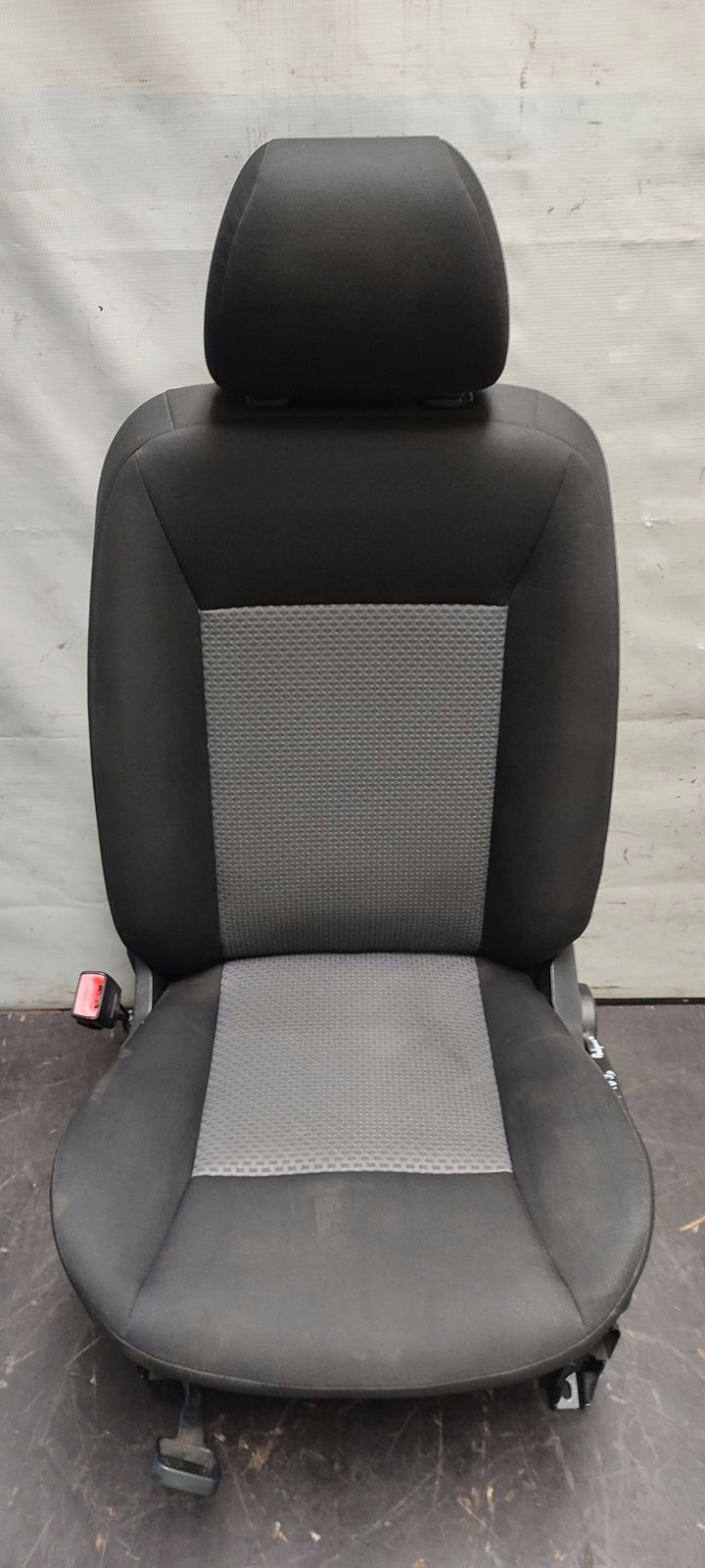 seat front left driver´s podgrzewany Mercedes W169 5D