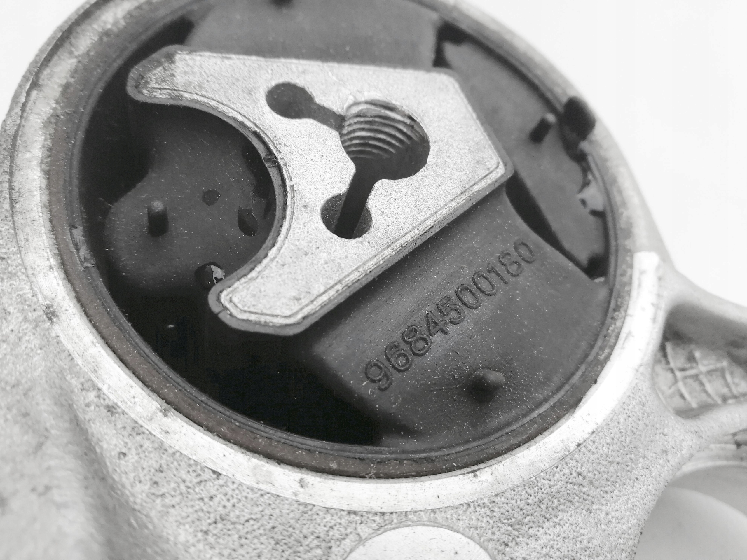 CITROEN C4 DS4 1 6VTI PODPORA POLOSI ORYGINAL Part number 9684500180