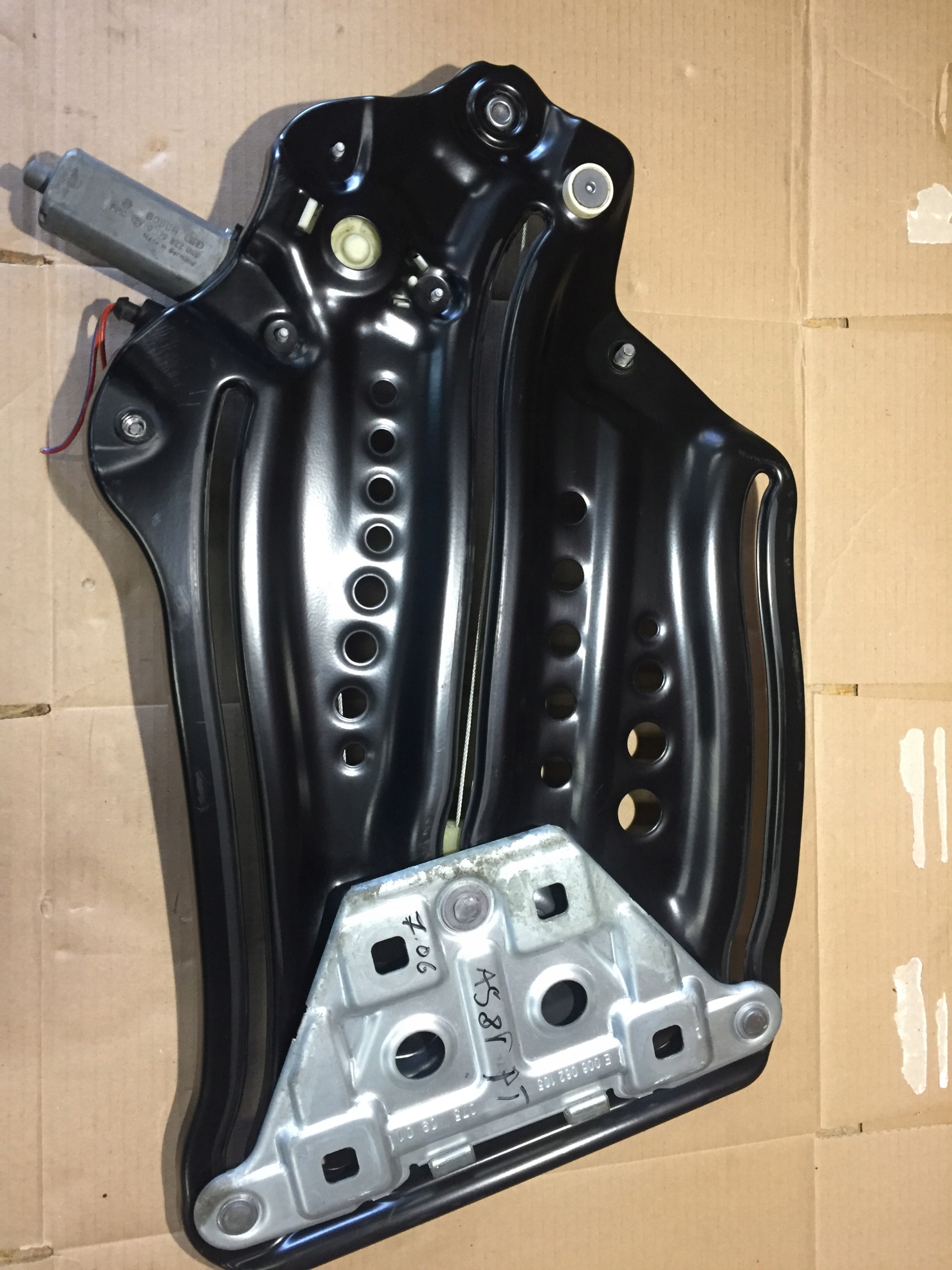 A5 8T CABRIO mechanism lifting windows right rear part