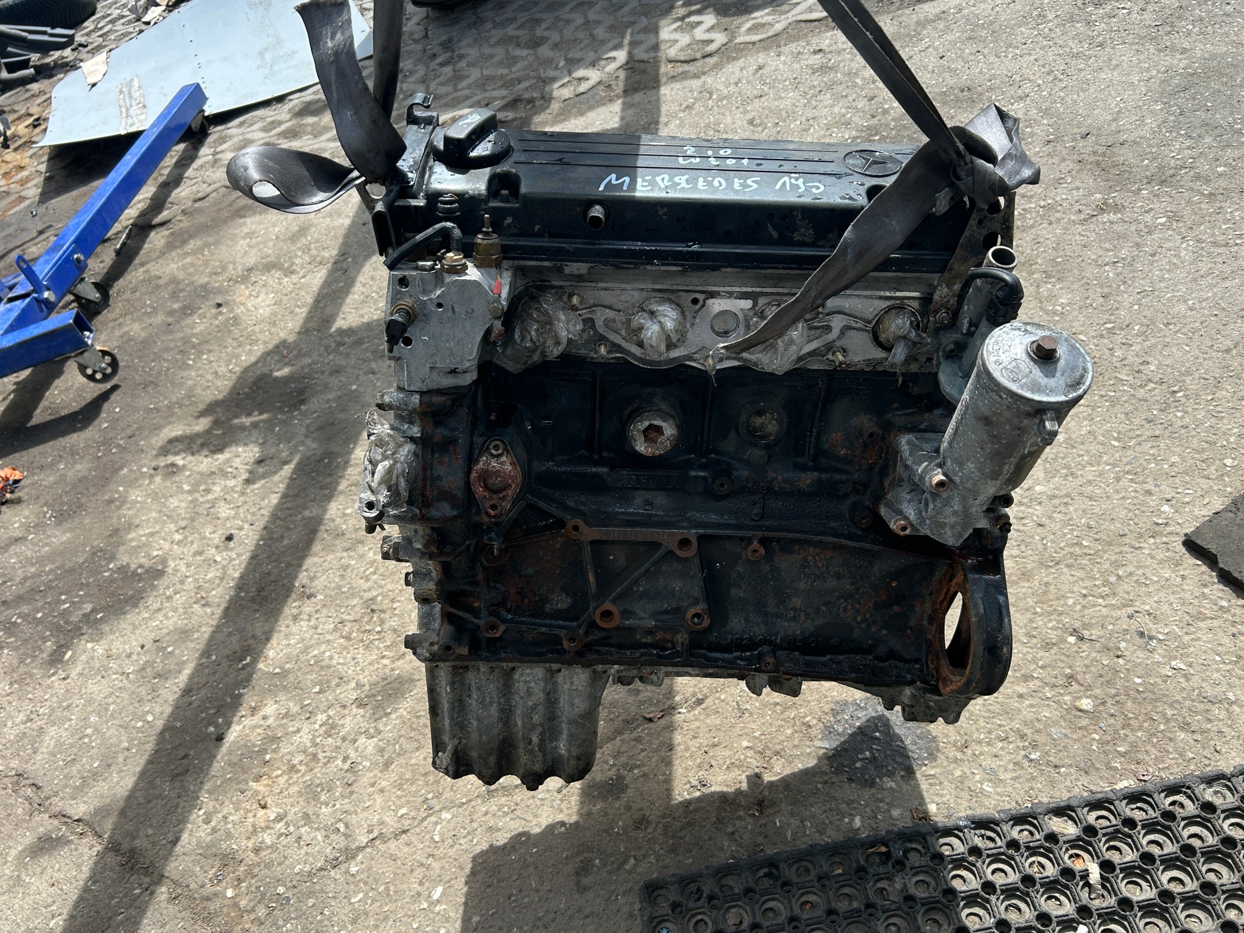 MERCEDES 190 W201 2,0 engine 102961