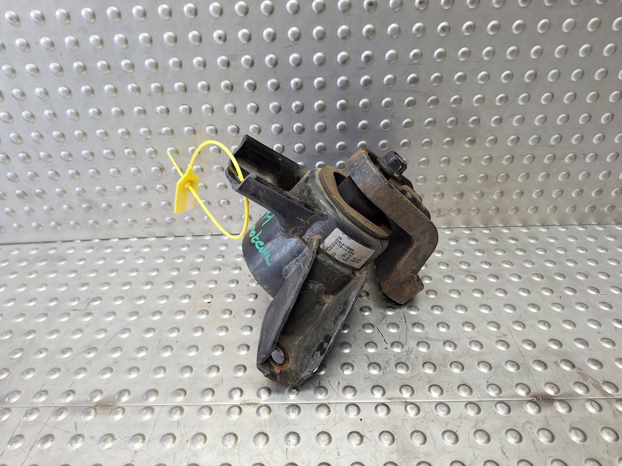 holder engine mount right 21810-C8000 HYUNDAI i20 II 14-18 1.2