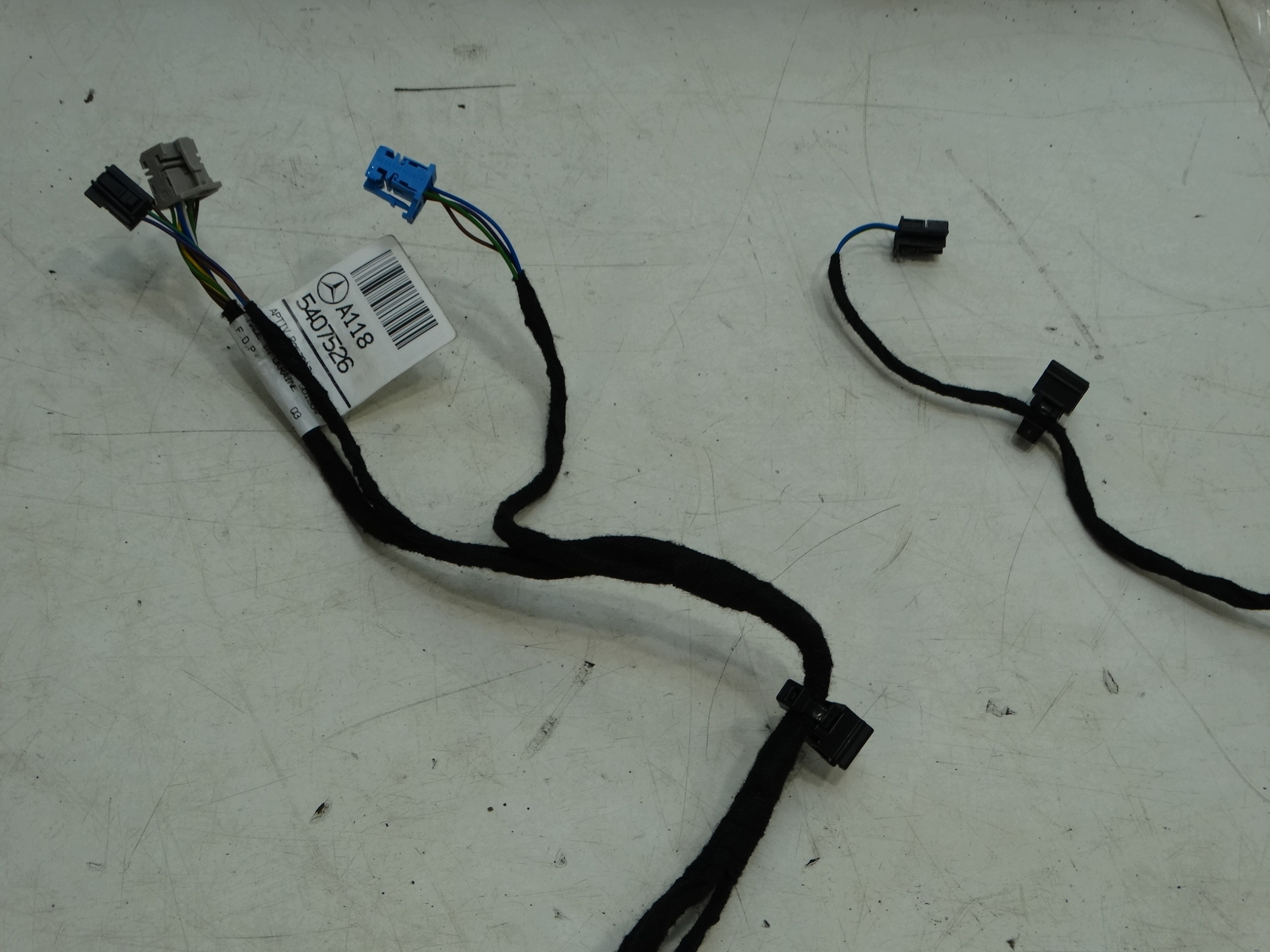 bundle wiring door right front MERCEDES CLA II W118 A1185407526