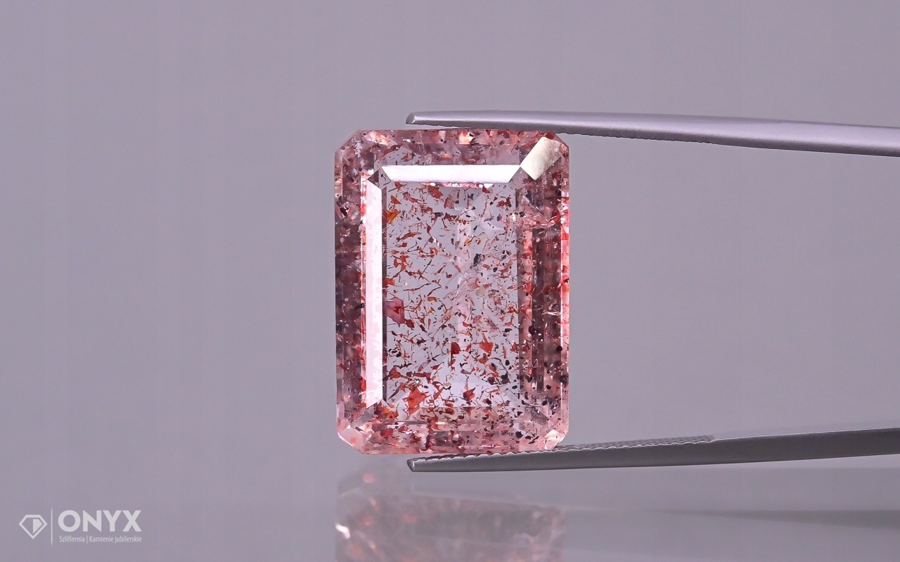 Jahodový křemen fazetovaný oktagon 20,5x14,5 mm