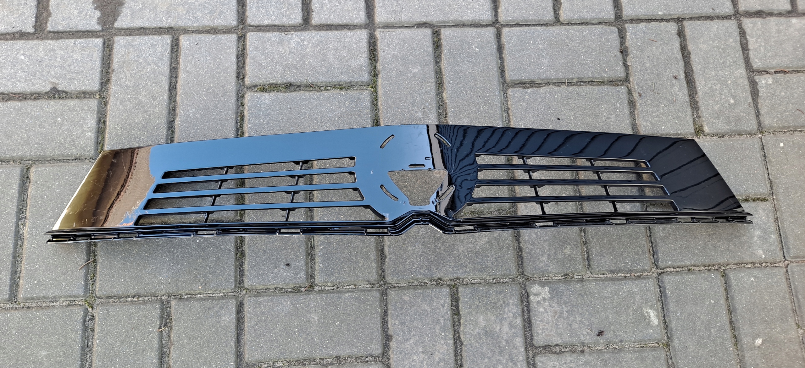 Opel Astra Kühlergrill FRONTGRILL Kühlergitter 98396400 - Thumbnail 1