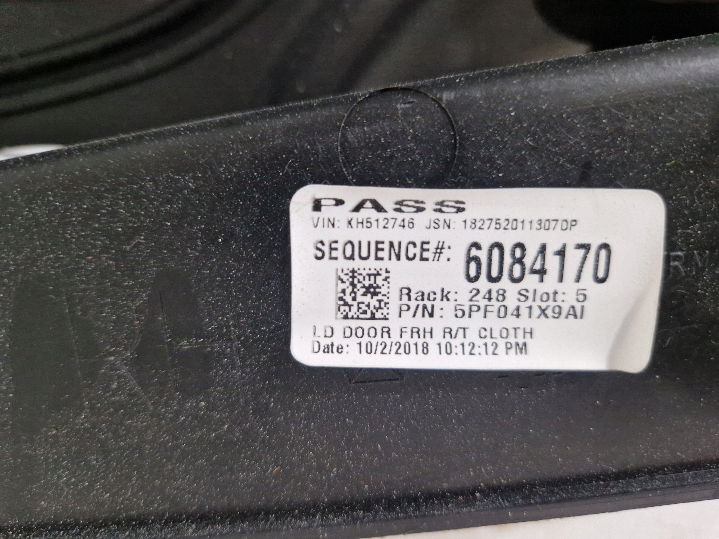 DODGE CHARGER 2019- side door right front leather 5PF041X9AI