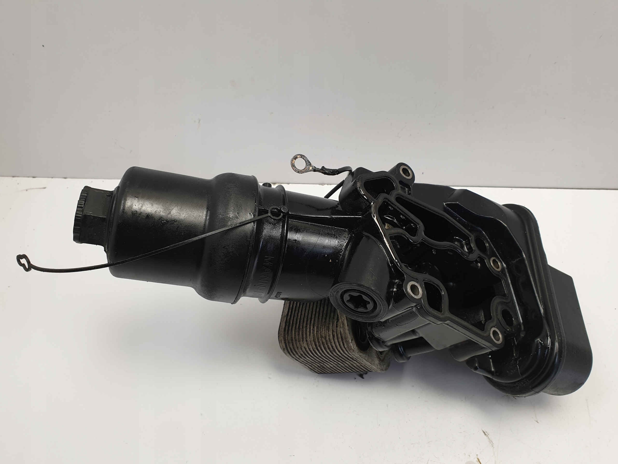 VW Golf V 2.0 FSI OBUDOWA FILTRA OLEJU podstawa Numer katalogowy oryginału 06D115397J