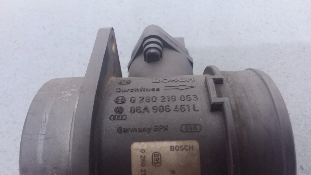 flow meter air AUDI A3 8L 1.8T 0986280217 06A906461L
