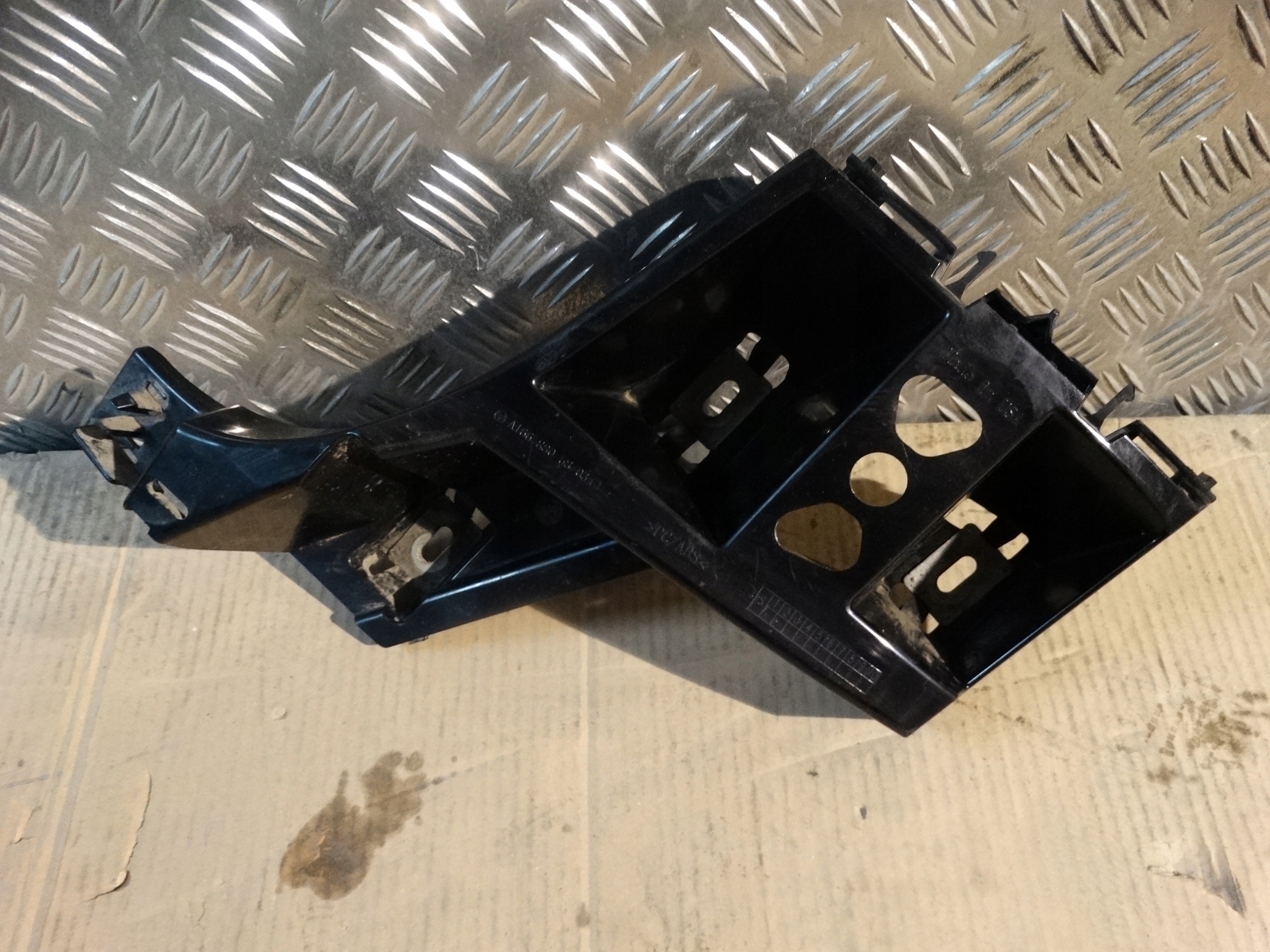 IDEALNY bumper bracket rear right MERCEDES W166 1