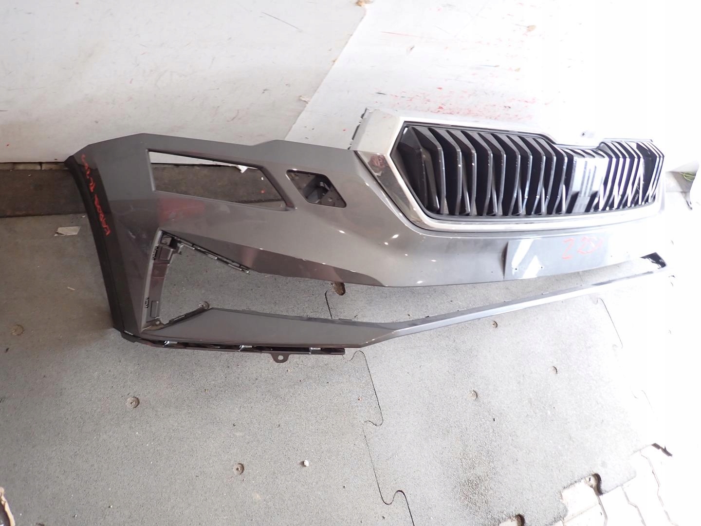 bumper front front SKODA KAROQ LIFT 2021