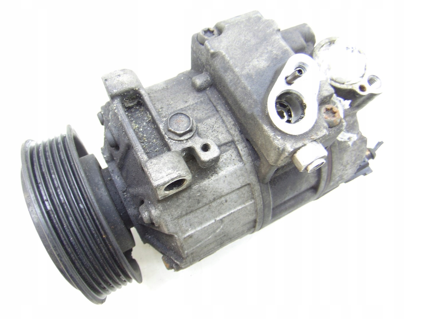 Klimakompressor klimaanlage VW CADDY 1.6 TDI 5K0820803D